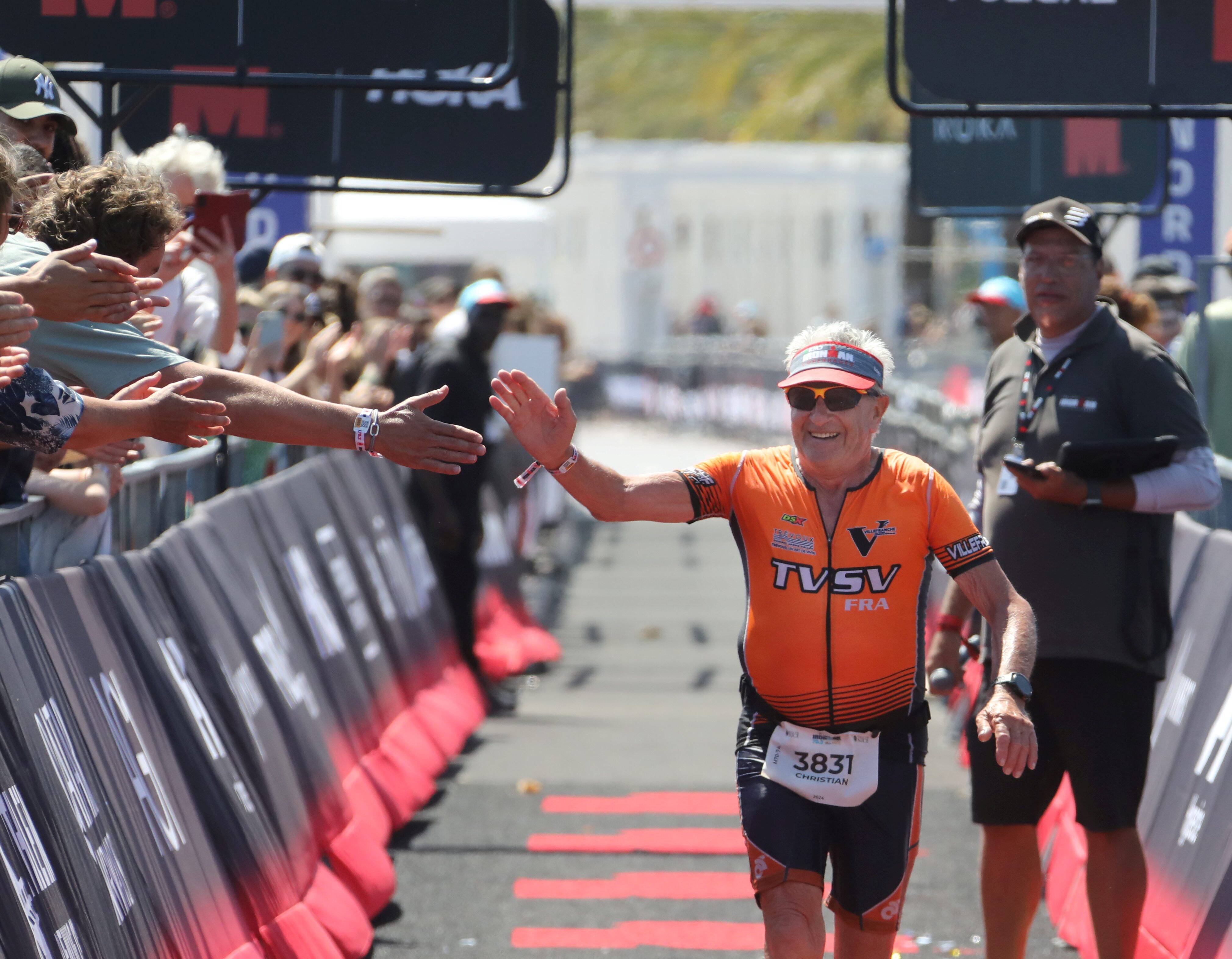"C'est toujours un pur bonheur de passer la ligne": rencontre avec Christian, 74 ans, qui a bouclé l'Ironman 70.3 à Nice