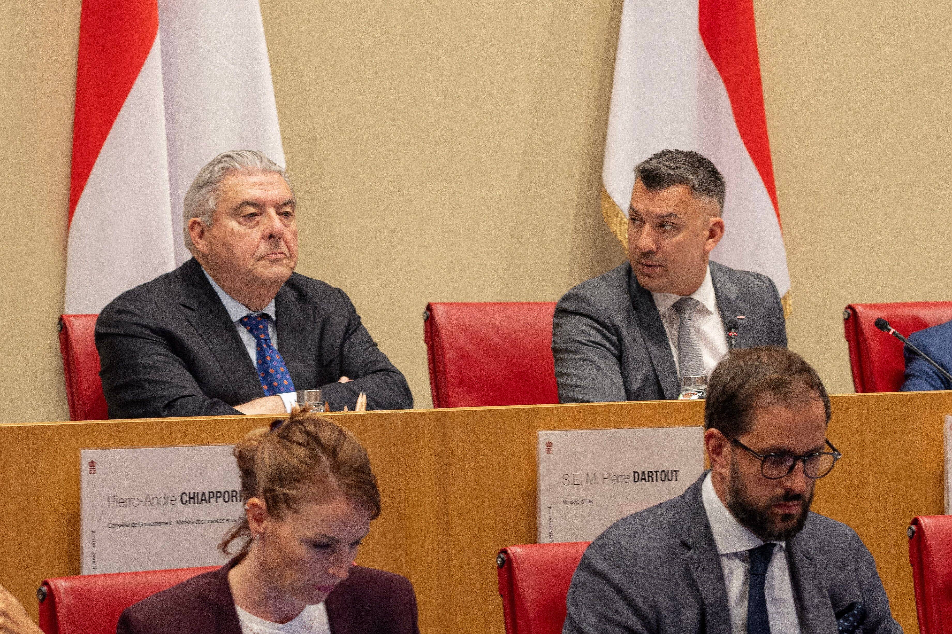 Le Conseil national accuse le gouvernement de "ne pas tenir ses engagements" en matière de logements domaniaux