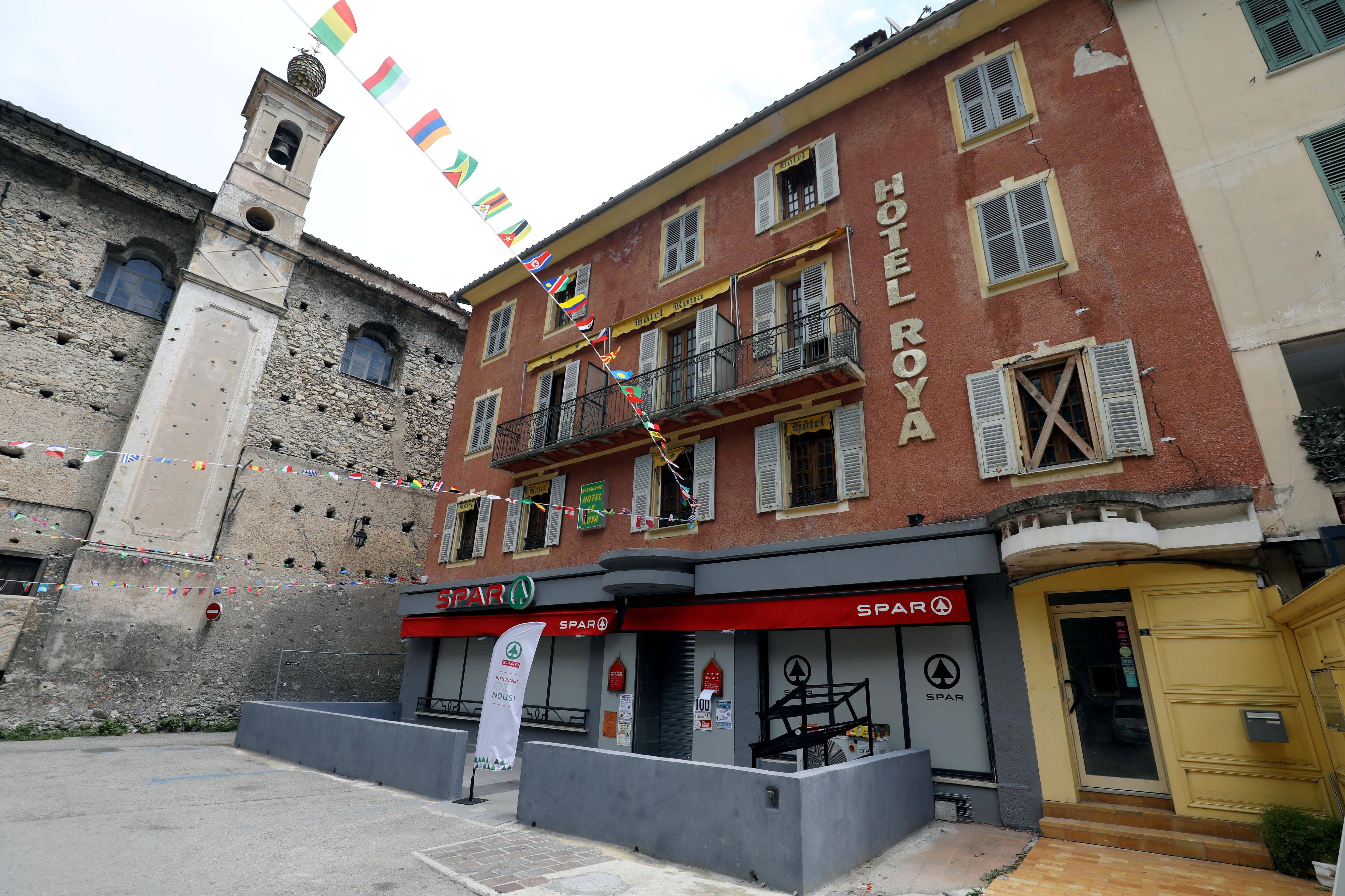 Pourquoi le maire de Breil Sébastien Olharan veut à tout prix racheter l'Hôtel Roya