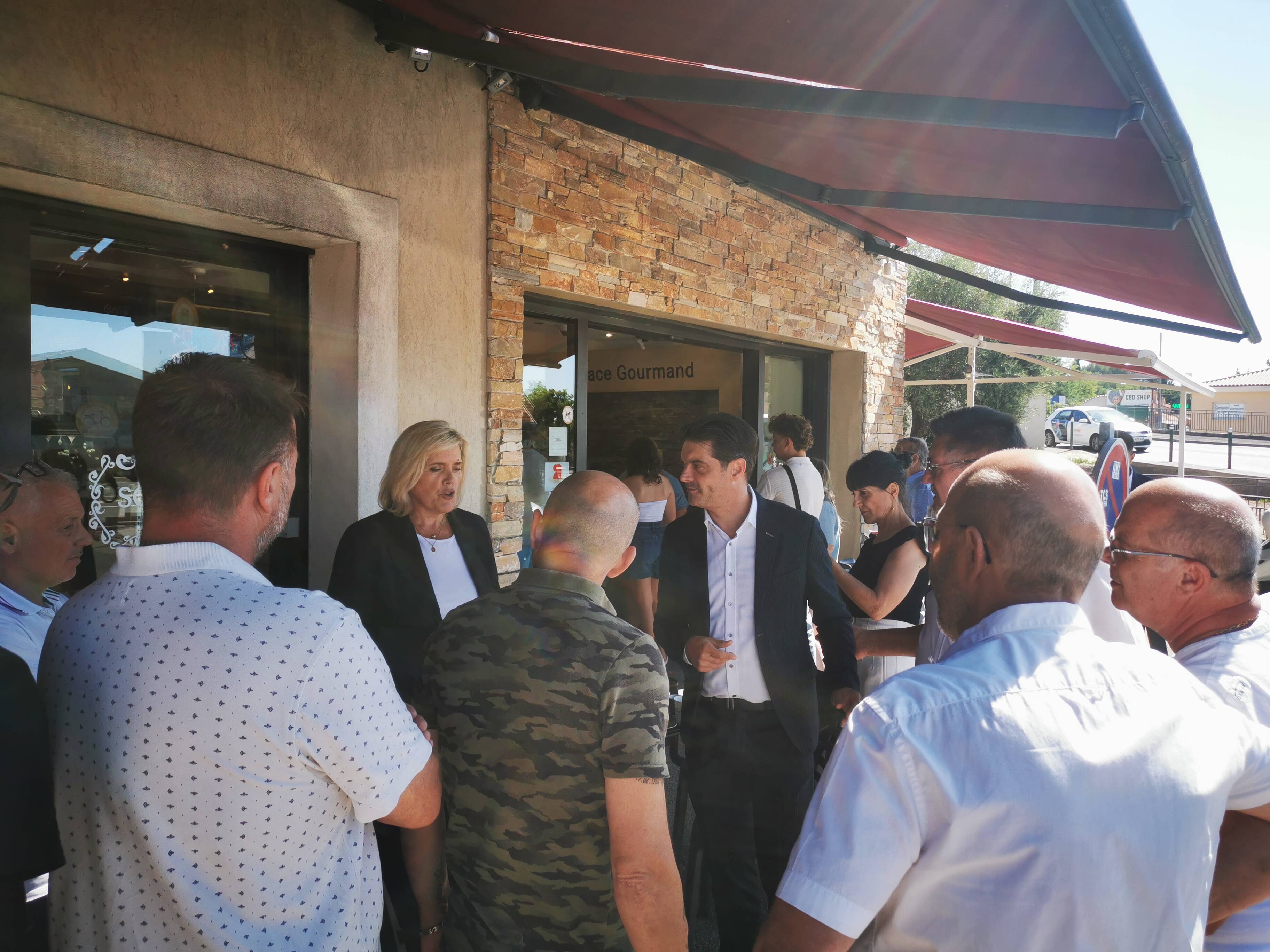 Élections législatives: "J'aurais pu être élue au 1er tour si j'avais suivi Ciotti", Michèle Tabarot en terrain conquis à Grasse dans la 9e circonscription des Alpes-Maritimes