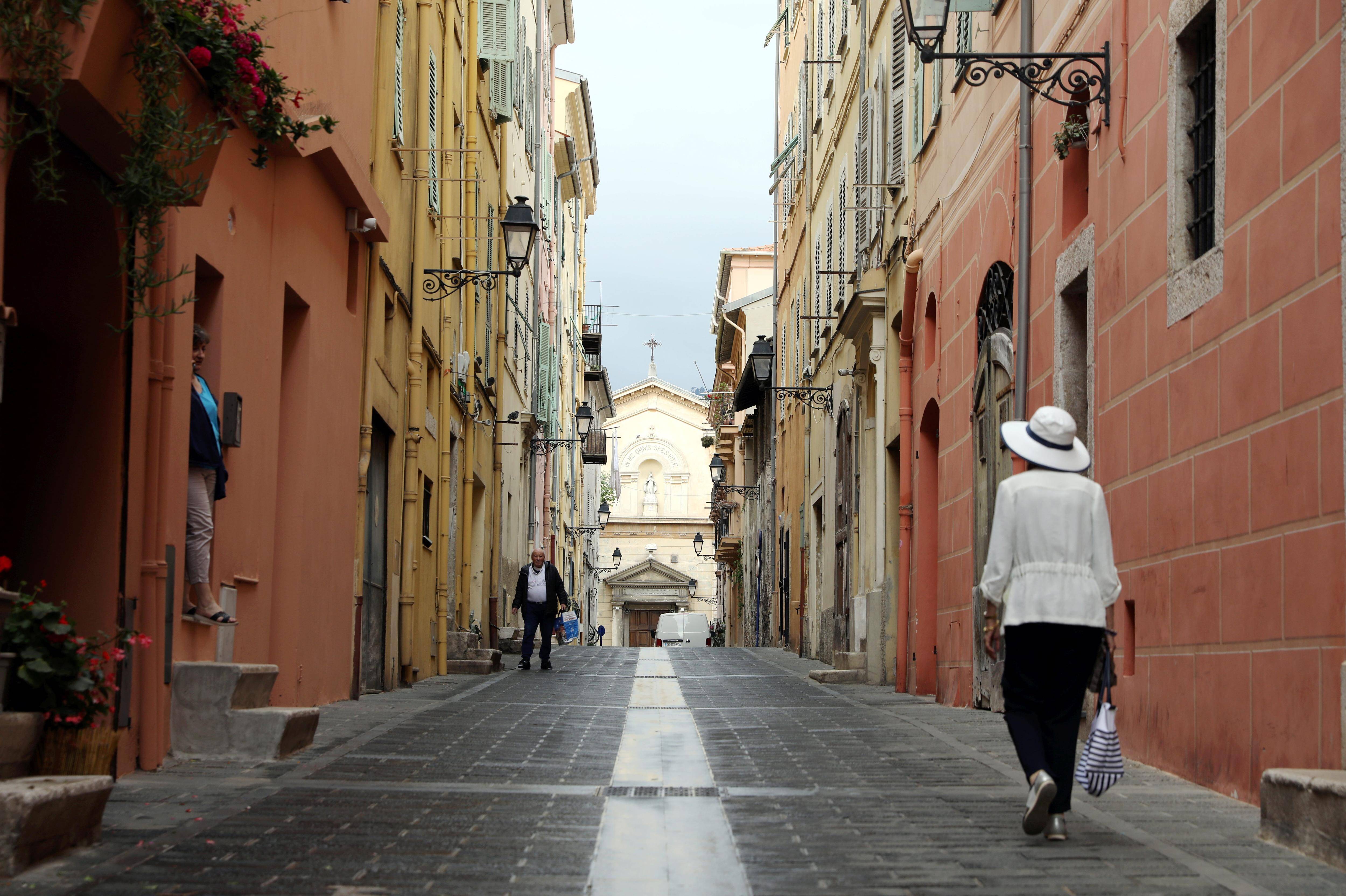 "Elle est considérée comme un secteur secondaire": cette association appelle la Ville à ranimer cette rue abandonnée du coeur historique de Menton