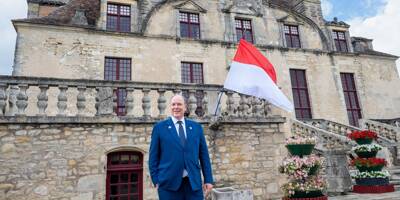 Le prince Albert II de Monaco en visite sur un ancien fief des Grimaldi à Duras, un village du le Lot-et-Garonne