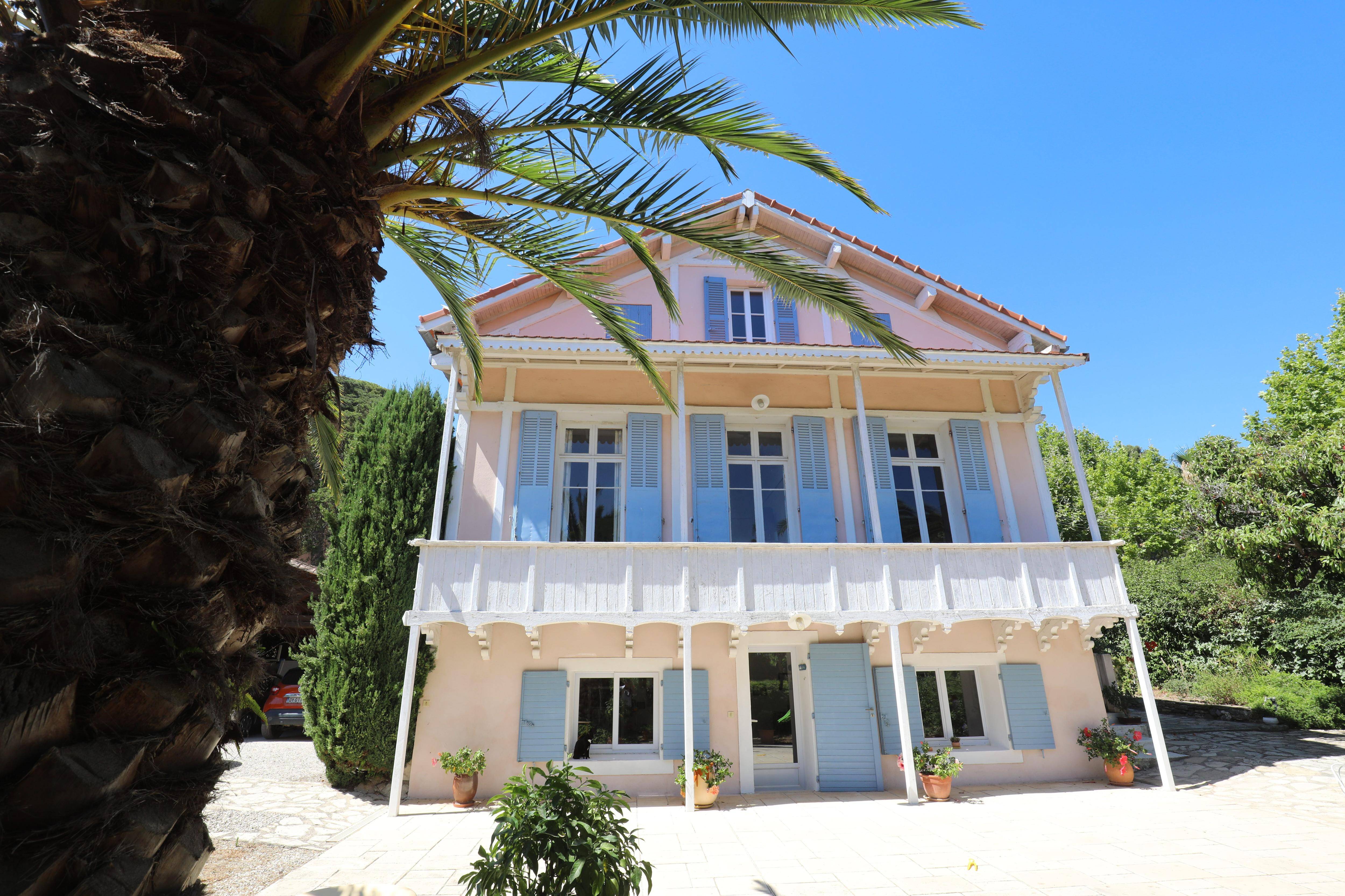 On vous ouvre en exclusivité les portes des plus belles villas de la corniche de Tamaris à La Seyne