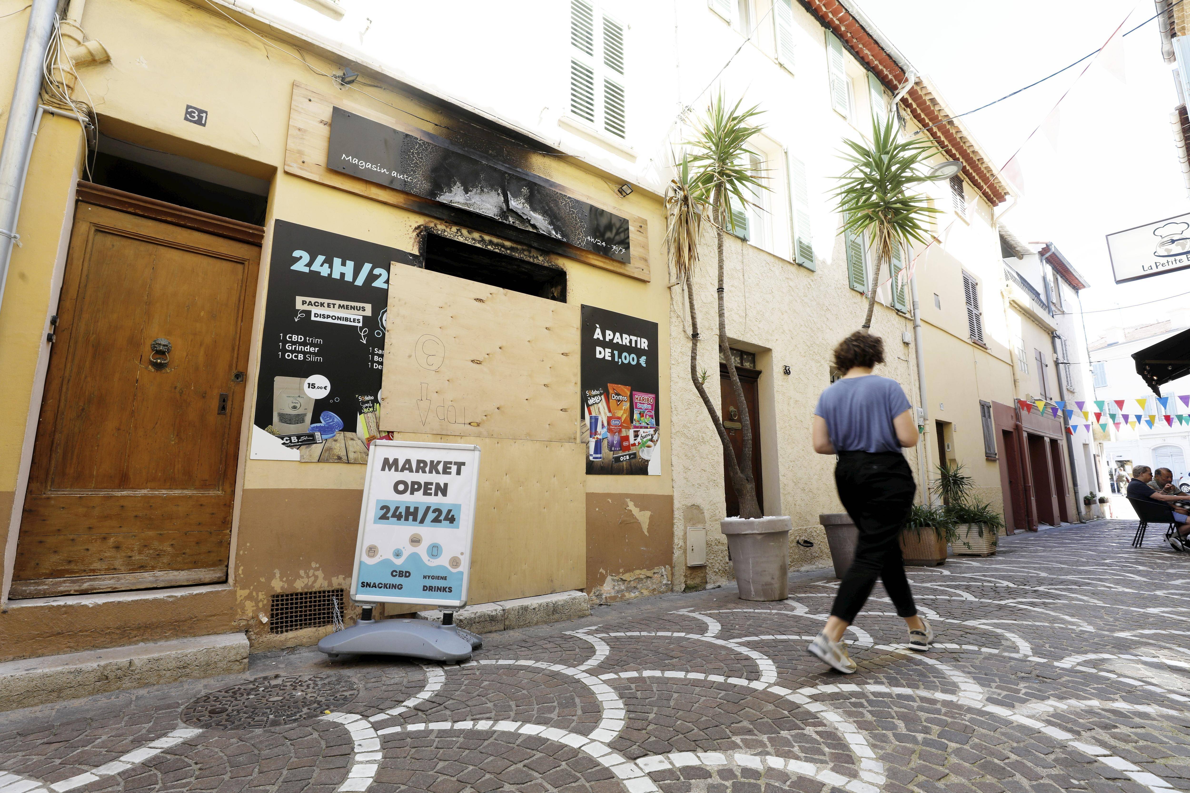 Faux document, plainte et incendie: mais que se passe-t-il au 31, rue Fourmillière à Antibes?