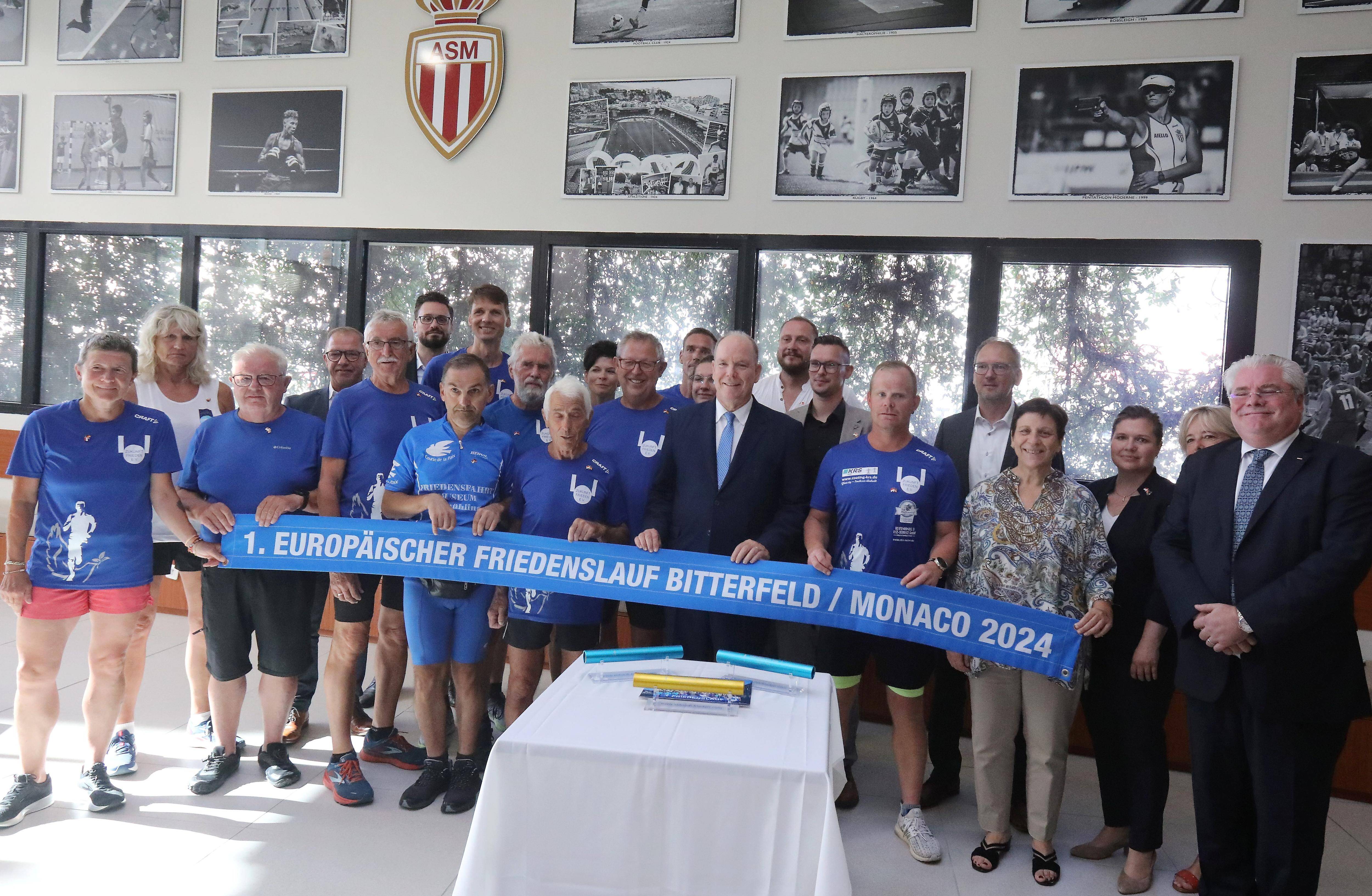 Ils ont couru plus de 1.400 km en 10 jours pour relier l'Allemagne à Monaco en faveur de la paix dans le monde