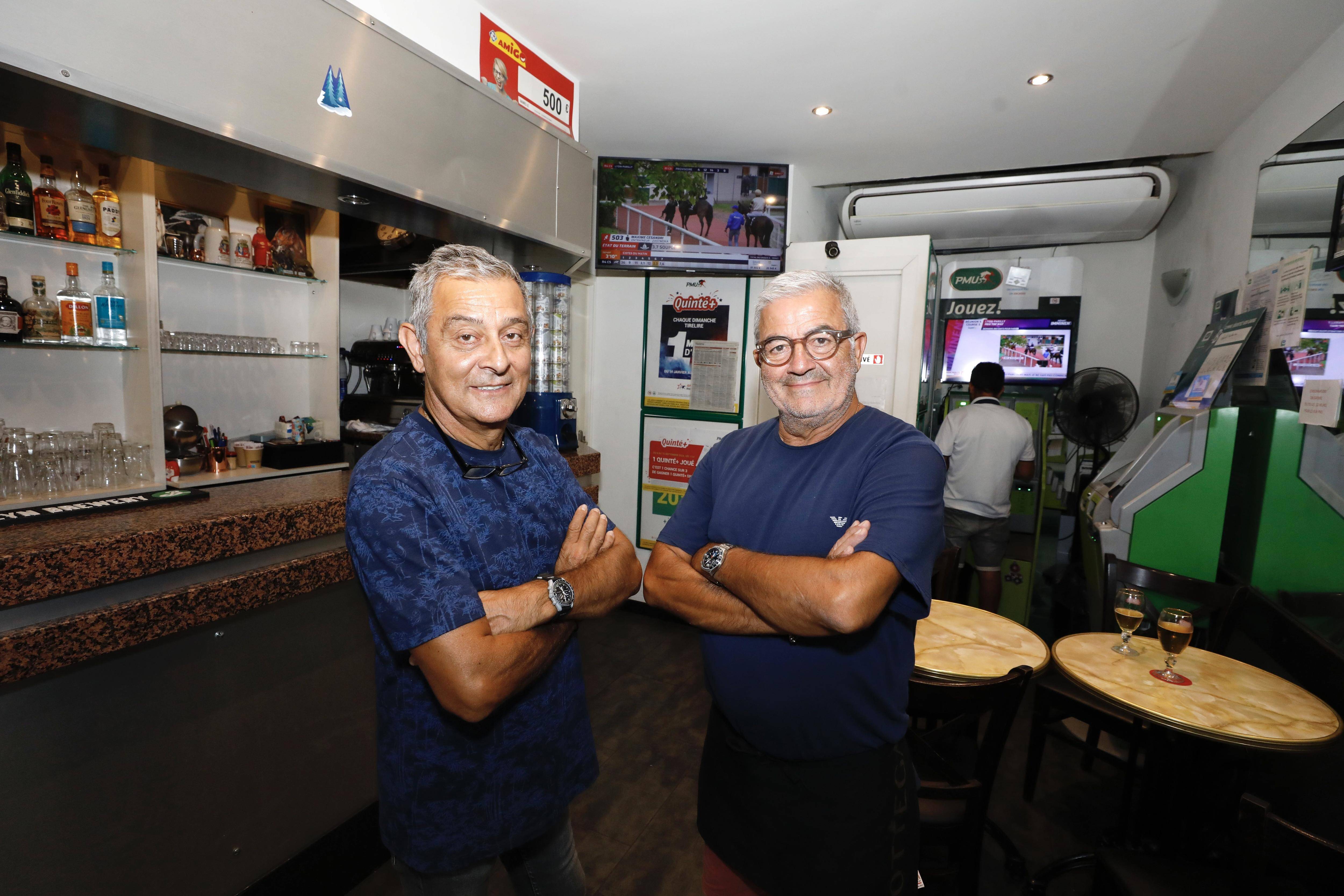 "J'aimerais bien qu'il y en ait plus souvent!": coup de boost pour ce bar du Cannet après qu'un client ait remporté le gros lot au Quinté+