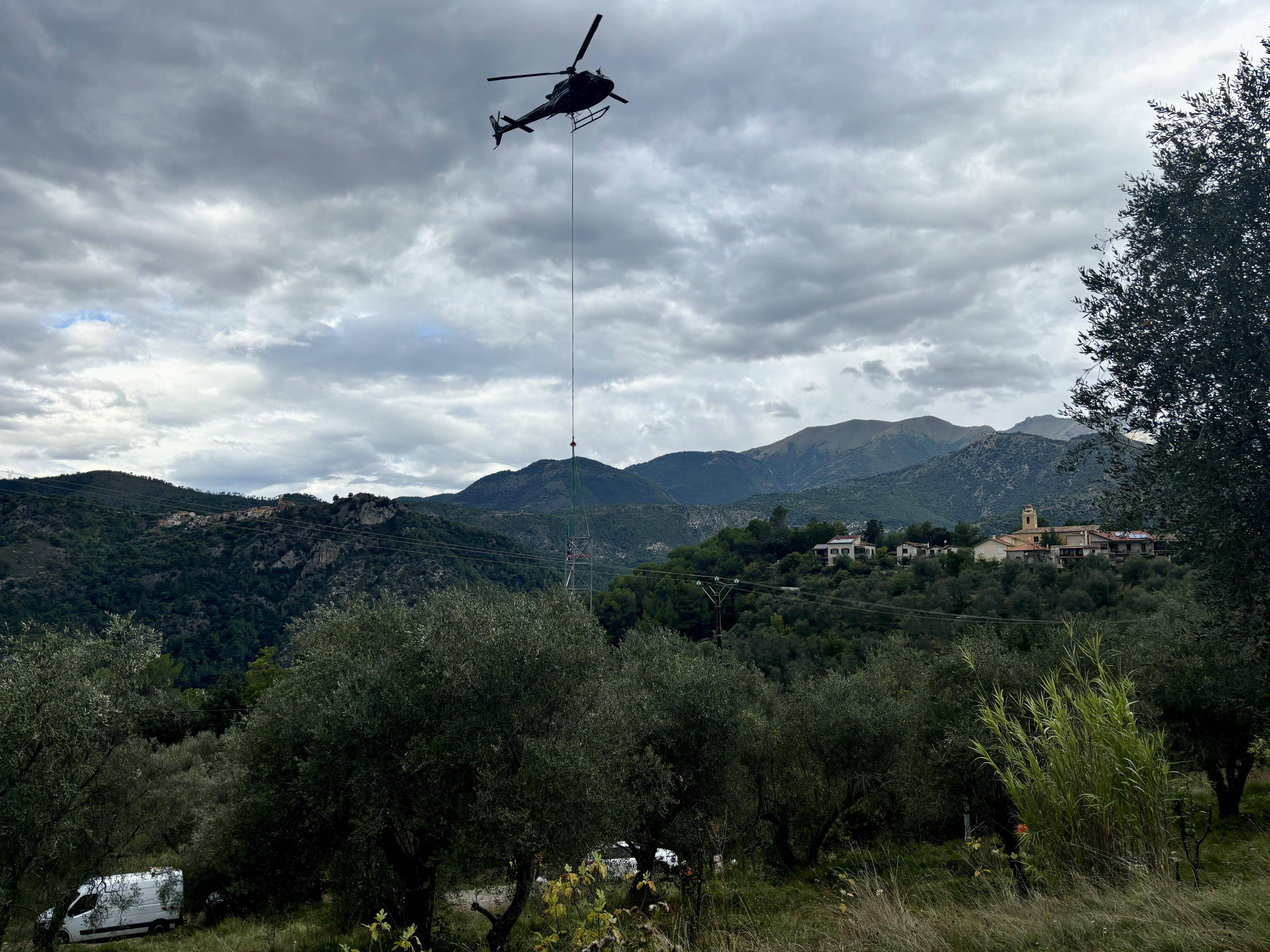 "Pour une meilleure couverture" du réseau 4G dans la vallée de la Roya: ce pylône passe de 12 à 18 mètres de haut