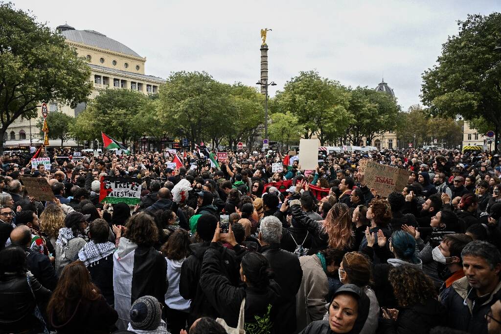 A Paris, des milliers de participants à un rassemblement pro-palestinien interdit