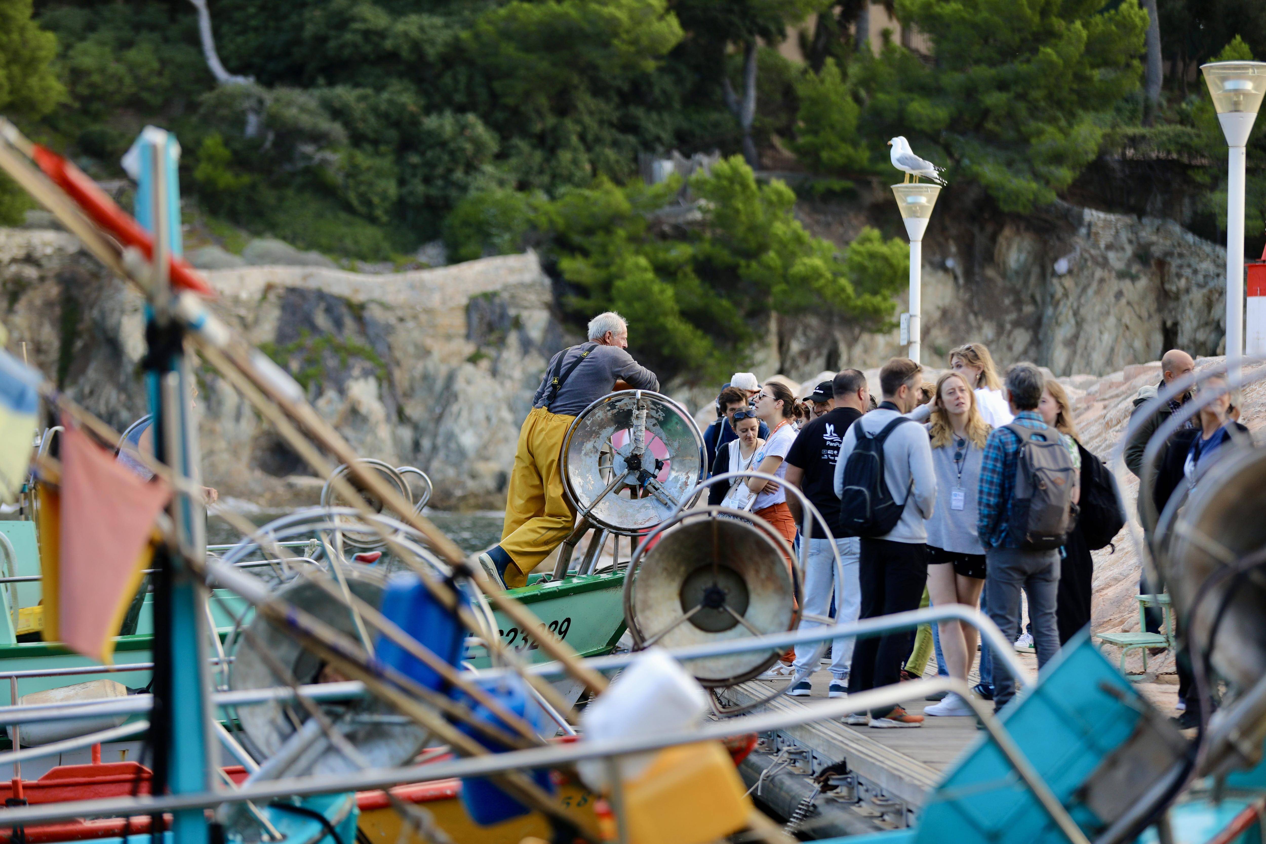 À Hyères, des pêcheurs professionnels européens et la LPO s'unissent pour lutter contre les captures accidentelles d'oiseaux marins