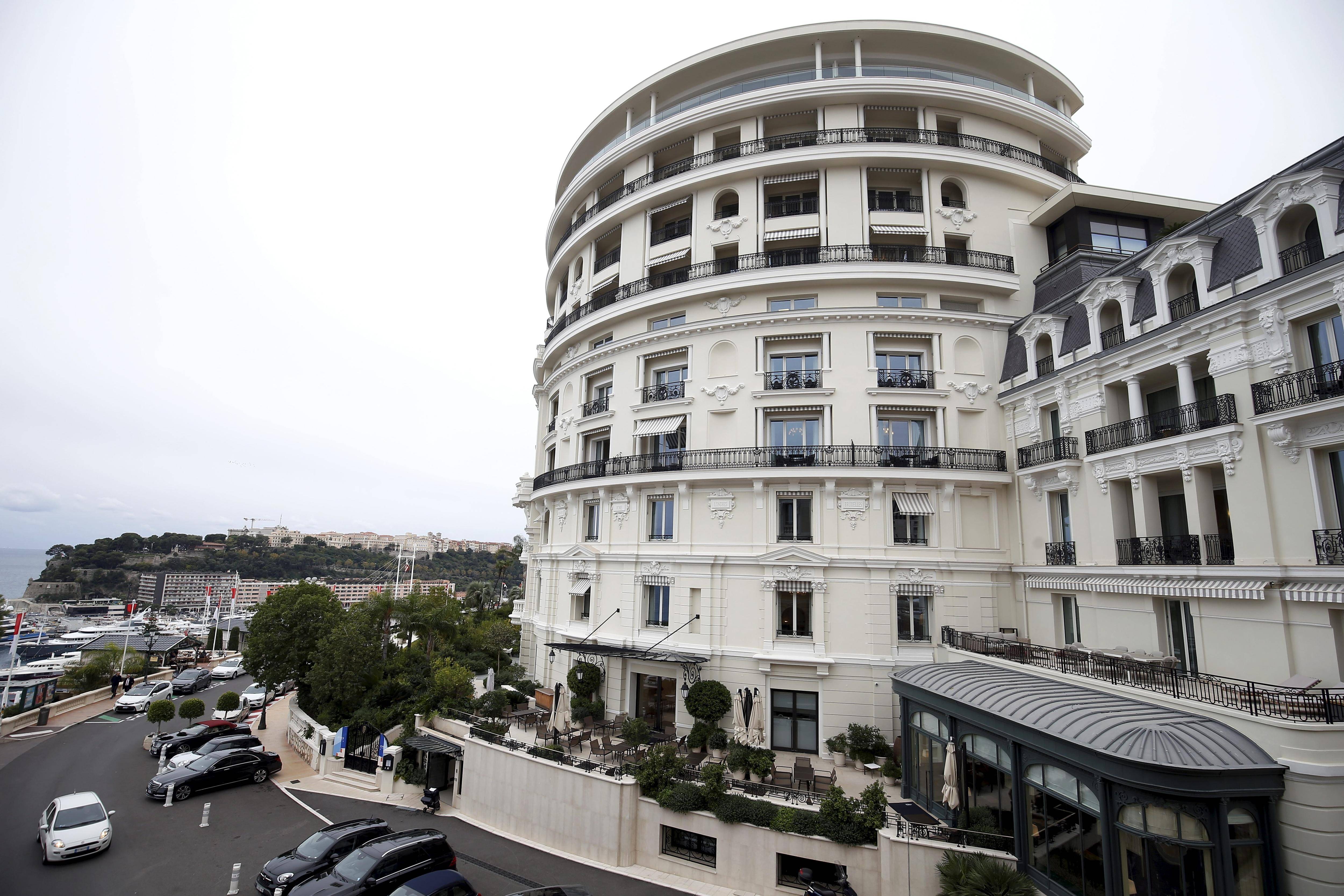 Chute mortelle d'un palmier lors de la rénovation de l'Hôtel de Paris à Monaco: une relaxe et une amende pour les sociétés mises en cause