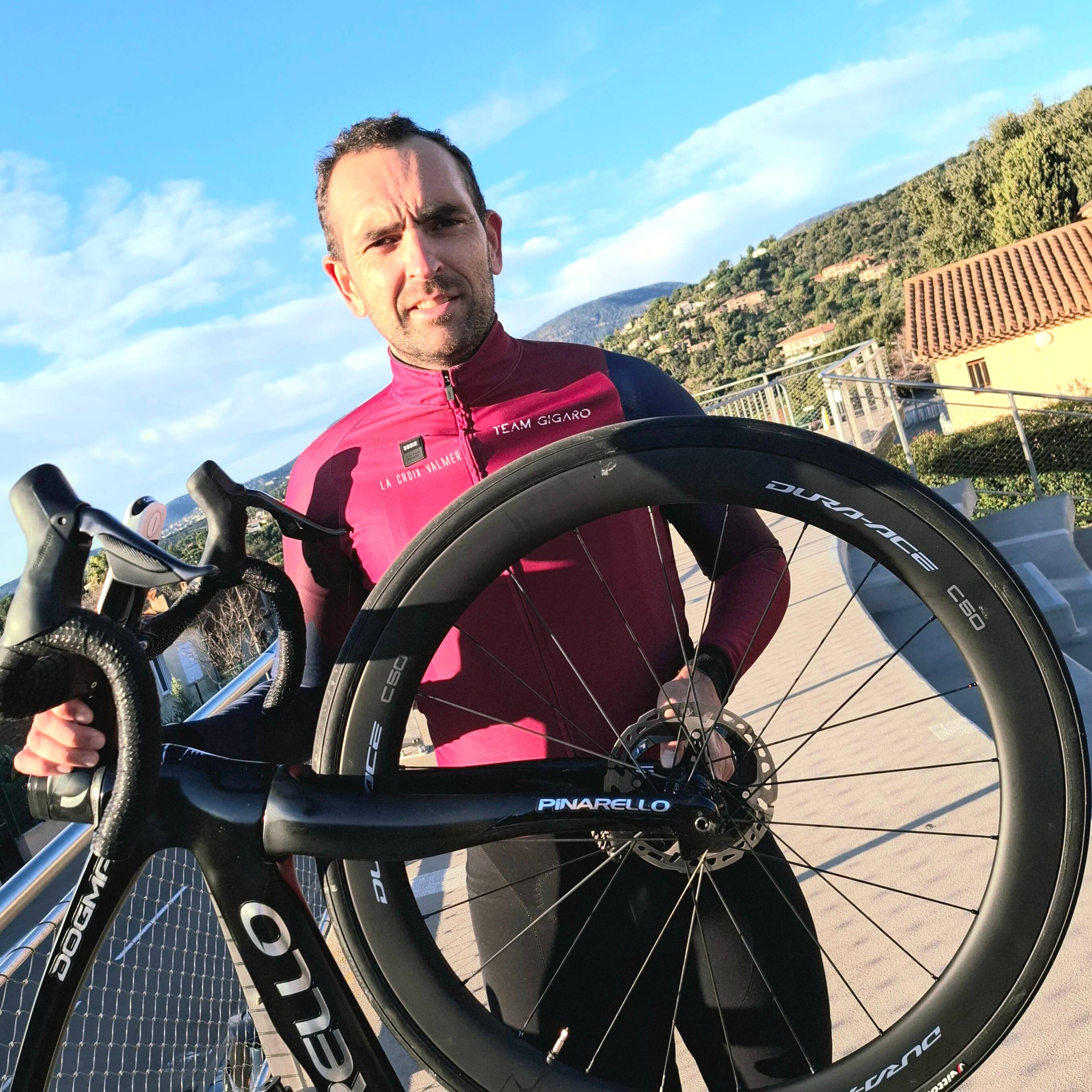 Cet ancien professionnel du vélo lance son premier Tour cycliste "avec un panorama exceptionnel" dans le Var