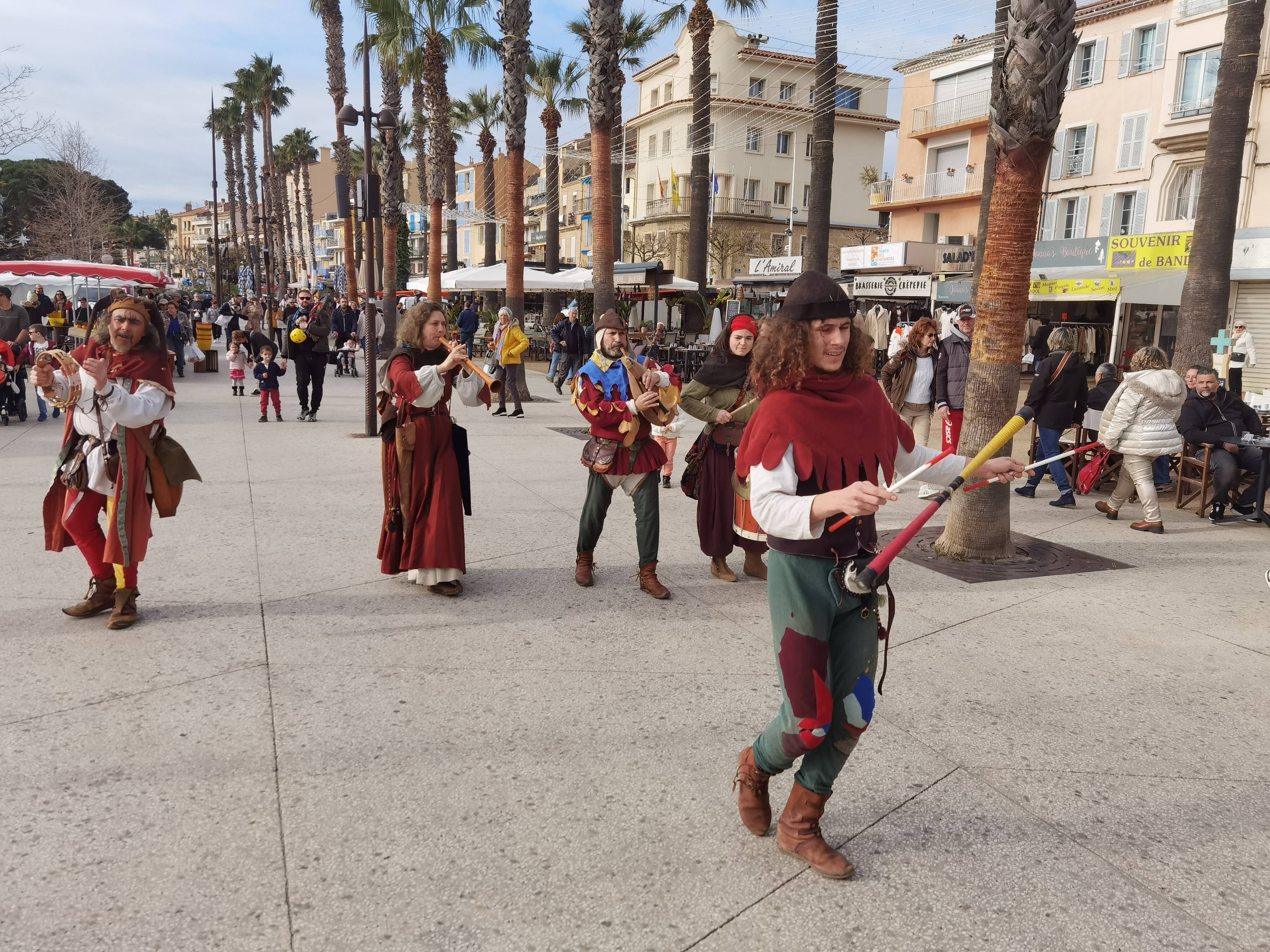 "On peut largement mieux faire": le bilan mitigé des commerçants de Bandol pour les animations de Noël