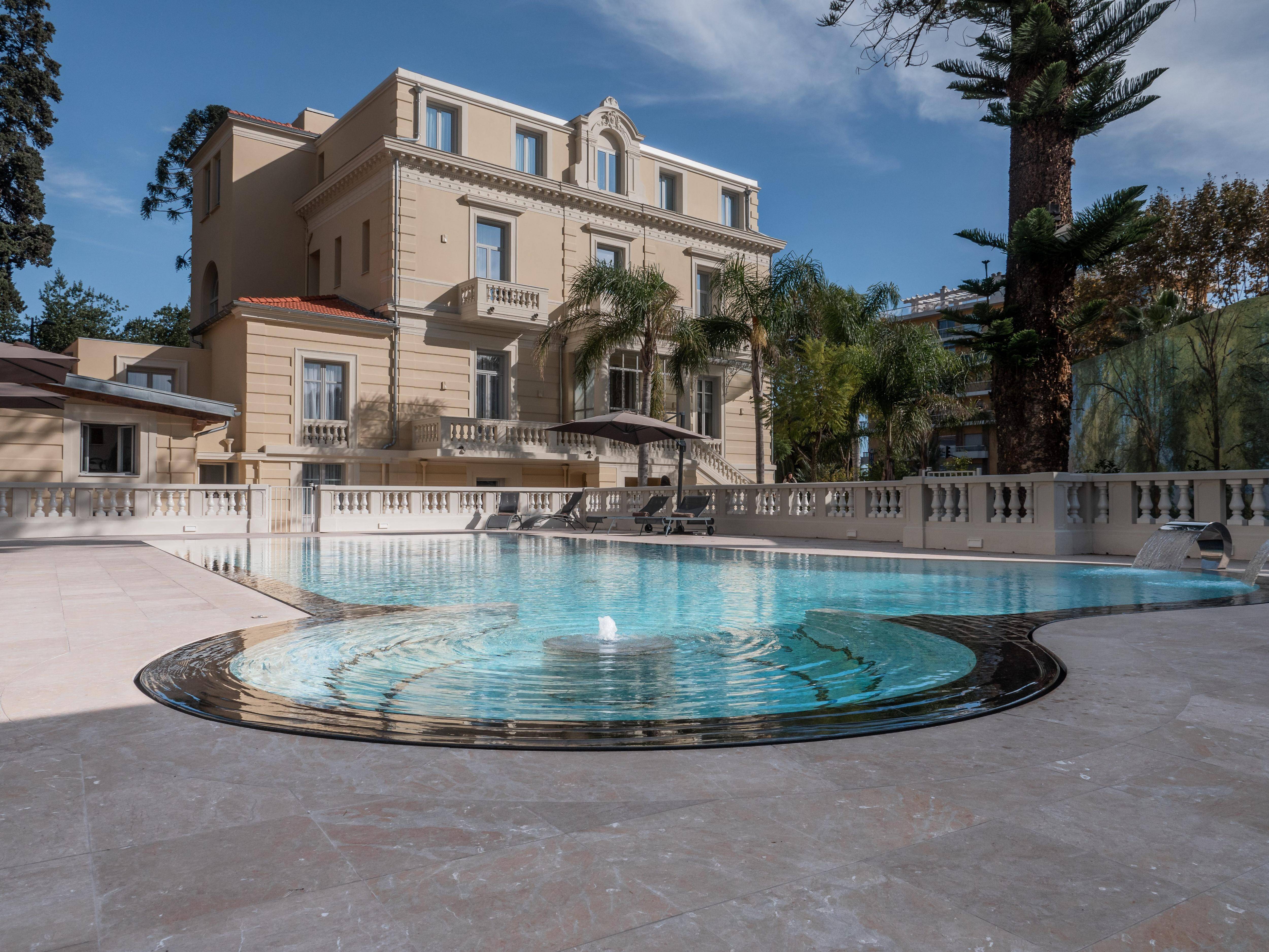 En attendant celui de Garavan en 2026, la Villa Genesis devient le seul hôtel de Menton à décrocher une 5e étoiles