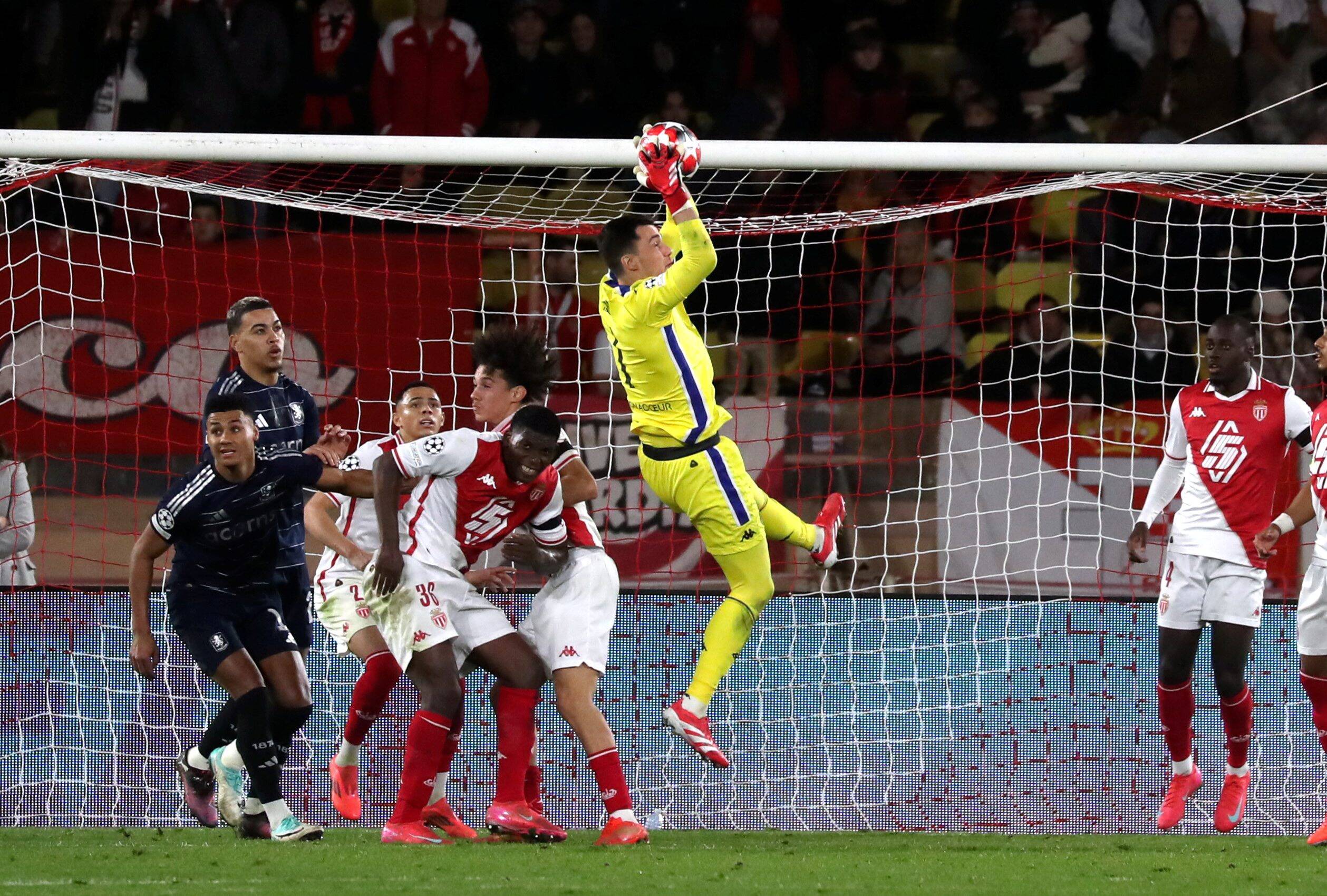 Avec deux arrêts déterminants face à Aston Villa en Ligue des champions, le portier Radoslaw Majecki assoit sa place de titulaire à l'AS Monaco