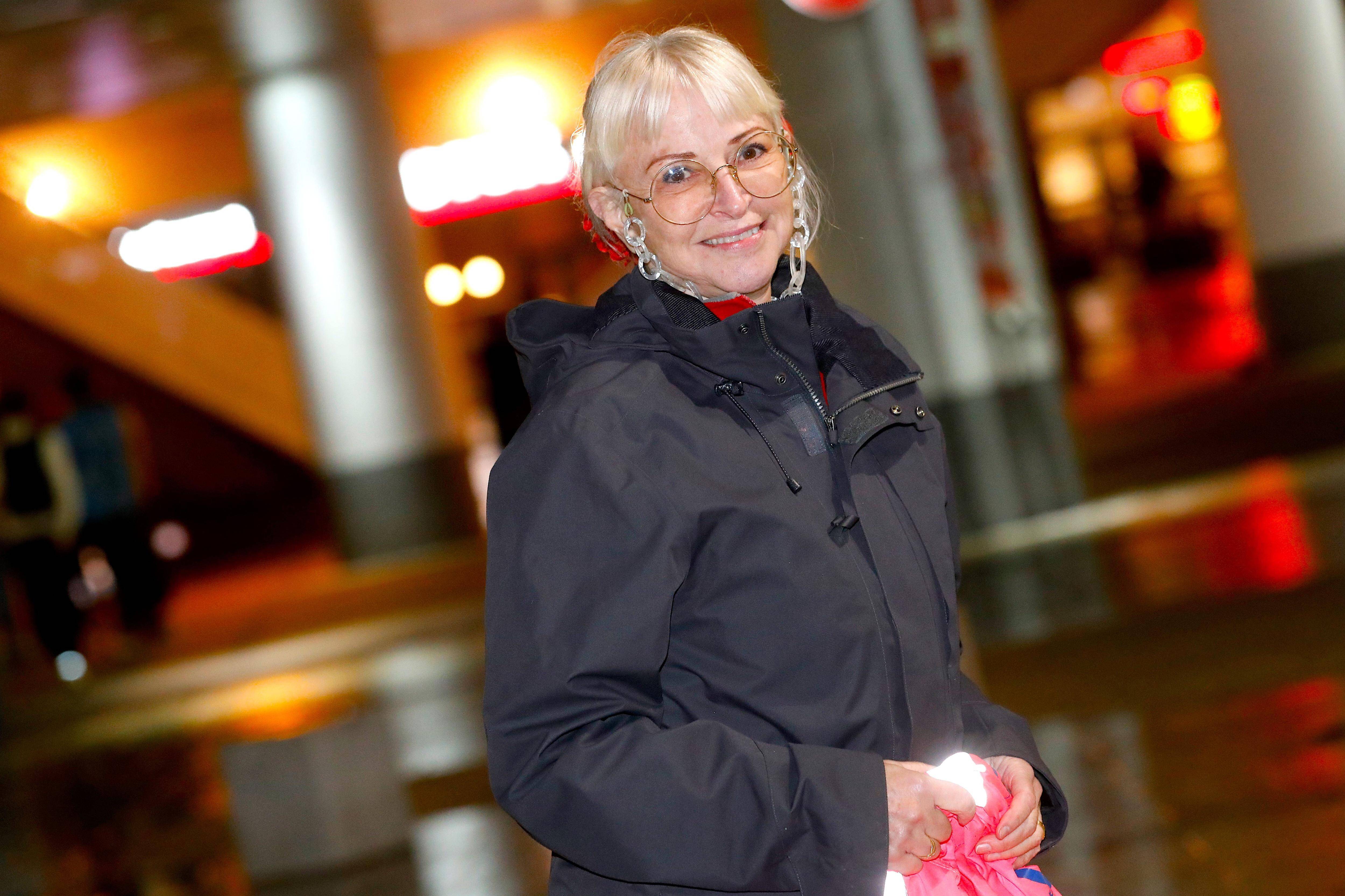 "J'ai trouvé le sens de ma vie grâce aux gens de la rue": rencontre avec cette coiffeuse varoise qui offre ses services aux plus démunis