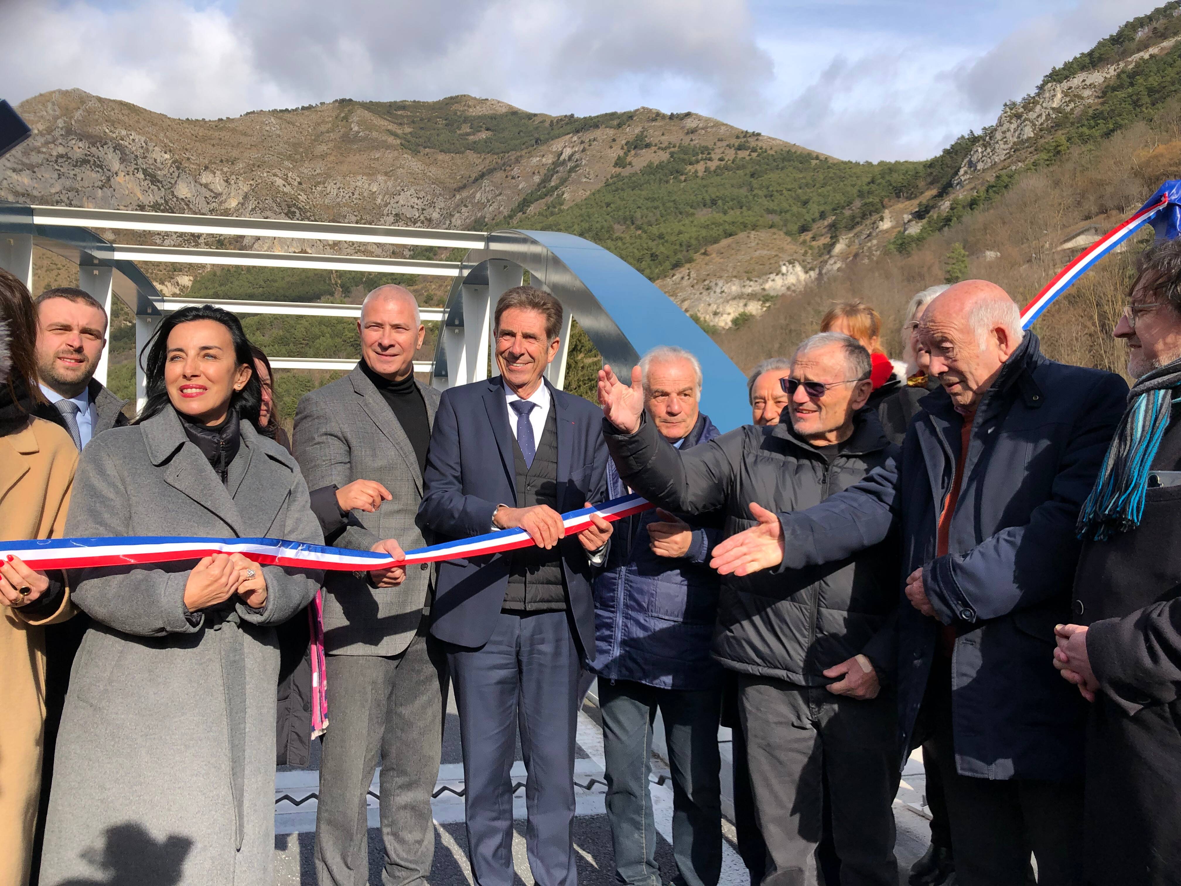 "C'est un jour historique": dévastés par la tempête Alex, ces deux ponts de Tende reconstruits ont été inaugurés