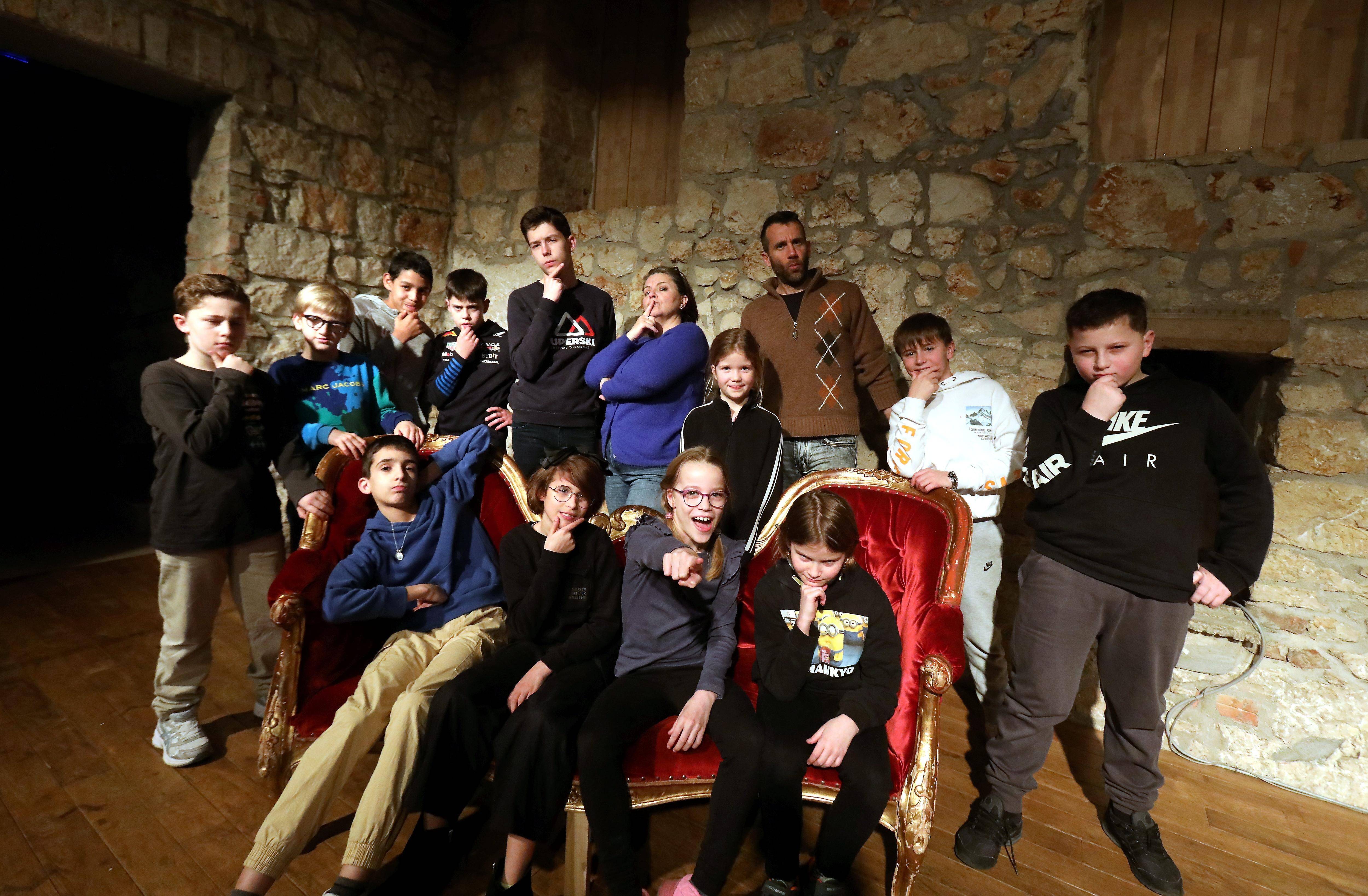 "Sous forme de jeu, on apprend mieux": Immersion avec les petits comédiens du stage d'improvisation du Théâtre des Muses à Monaco