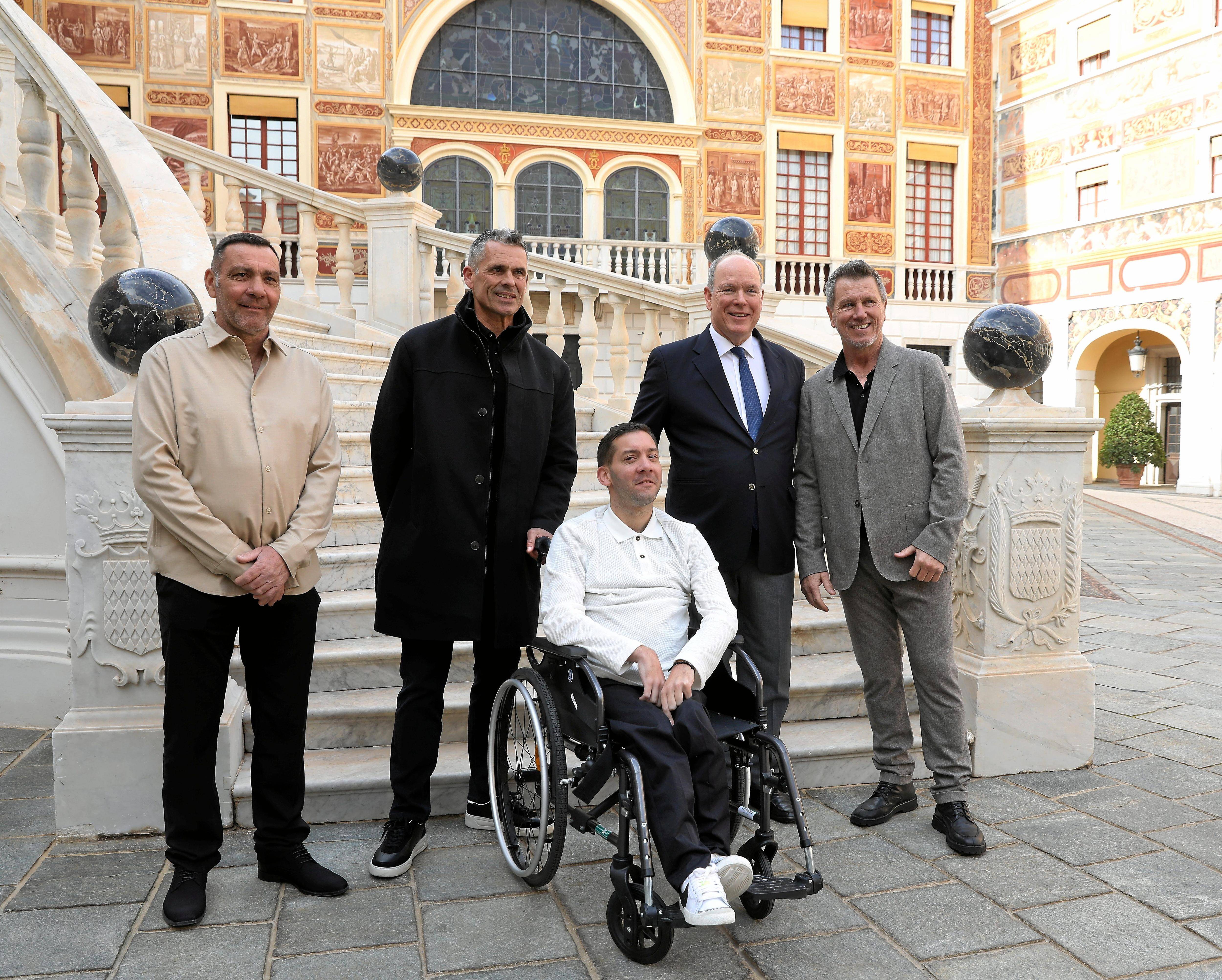 Grâce à l'association de Pascal Olmeta, un triathlète de l'extrême et son binôme paraplégique vont s'attaquer au grand Nord canadien
