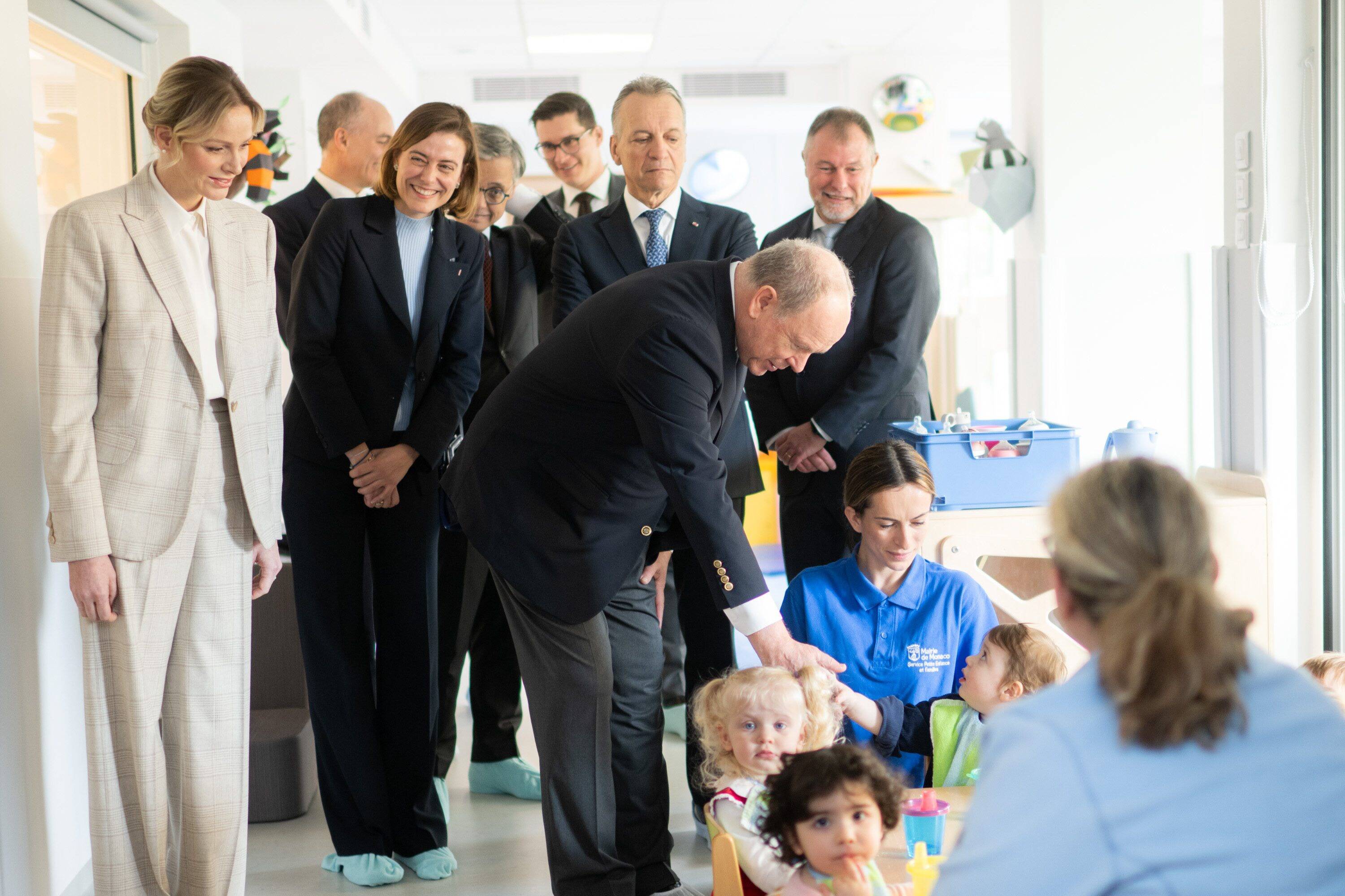 "Elle répond à l'ensemble des besoins de ses jeunes occupants": après 7 mois de travaux, le couple princier a inauguré la crèche de Monte-Carlo
