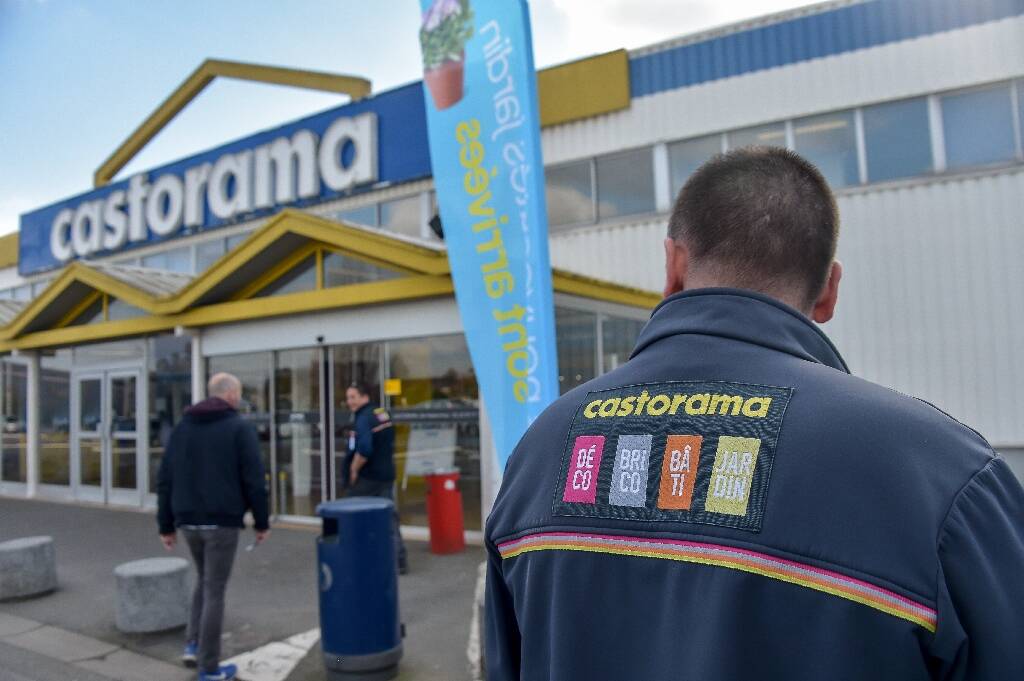 Castorama et Leroy Merlin réduisent leurs effectifs dans leurs sièges