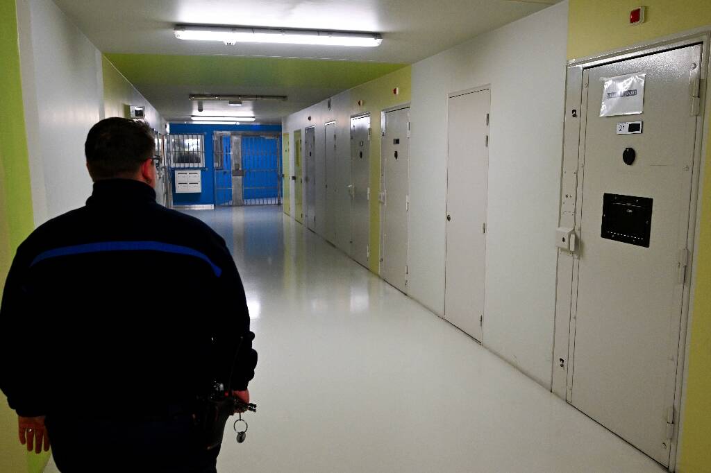 Attaques contre des prisons: le parquet antiterroriste se saisit de faits en Isère