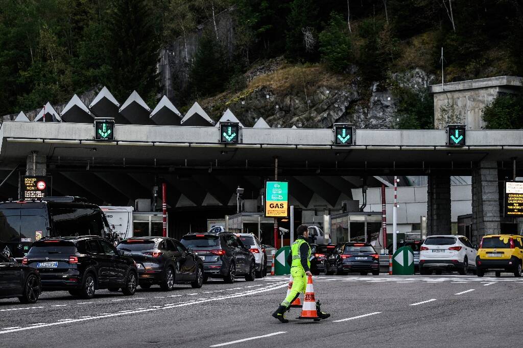 Réouverture prévue lundi soir du tunnel de Mont-Blanc fermé depuis 15 semaines