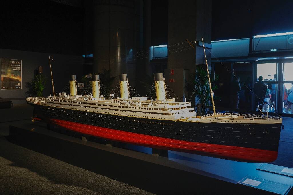 Presque un mois après la disparition du Titan, l'exposition Titanic ouvre ses portes à Paris