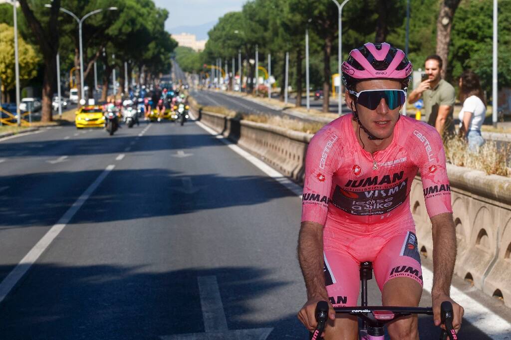 Tour d'Italie: vainqueur du Giro, Simon Yates donne rendez-vous à Pogacar