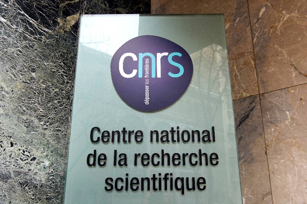 "Choose France for science": le CNRS lance son programme pour attirer en France les chercheurs menacés, notamment aux Etats-Unis