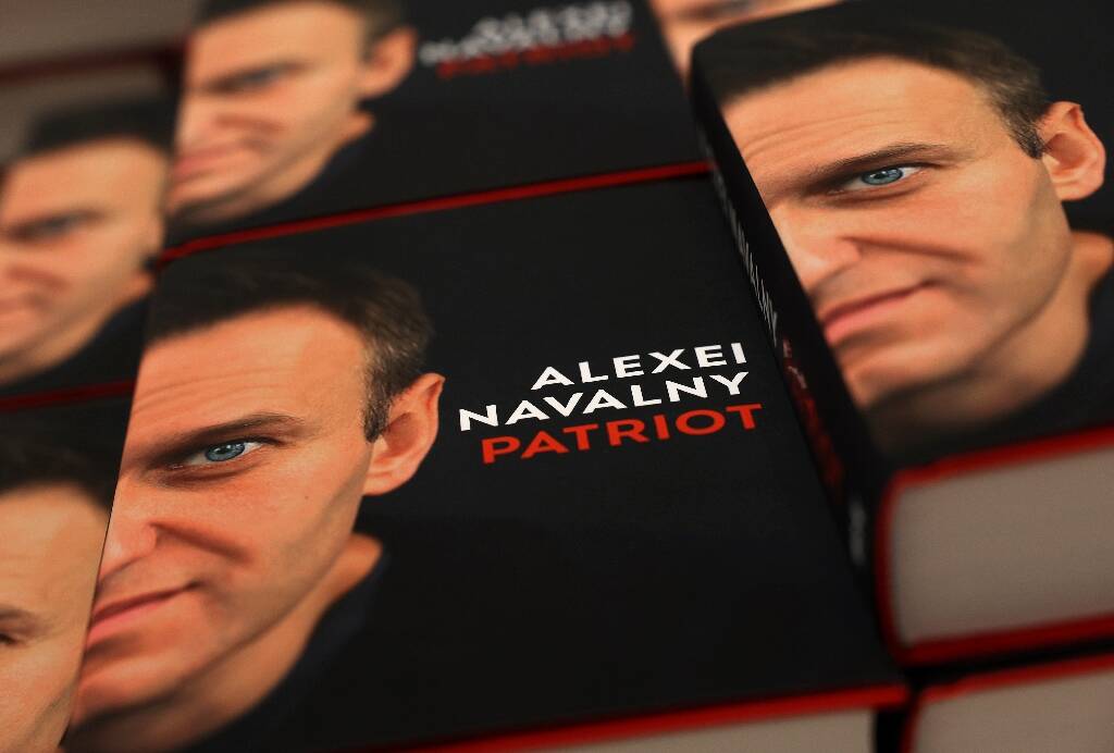 Que contiennent les mémoires posthumes de l'opposant russe Alexeï Navalny, publiées ce mardi ?