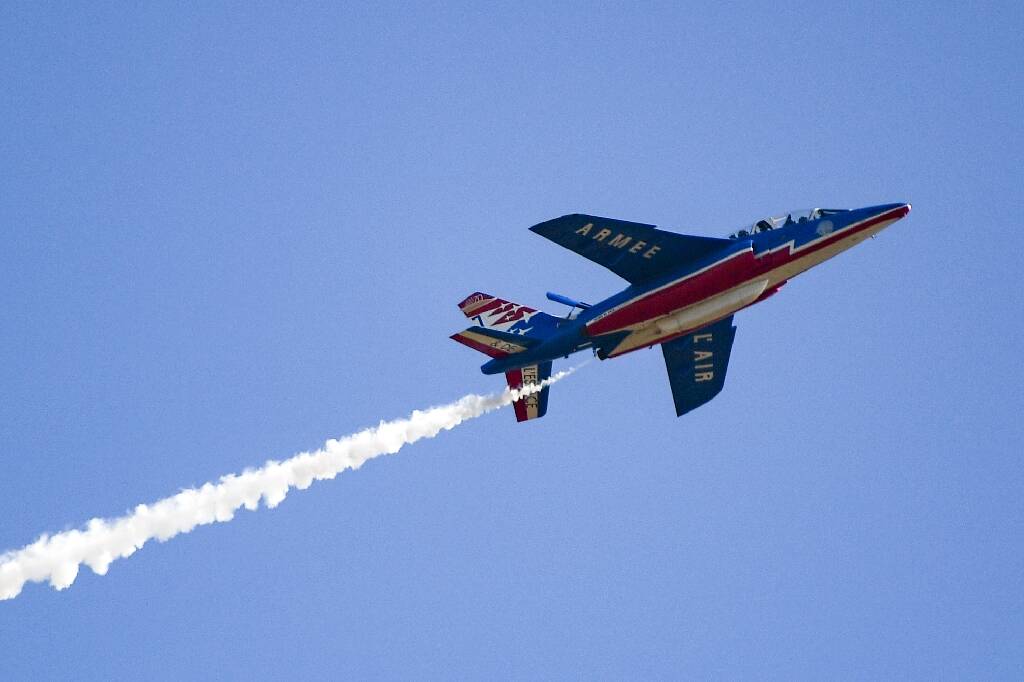 Trois occupants retrouvés vivants, crash sur un silo... Ce que l'on sait de la collision entre deux avions de la Patrouille de France