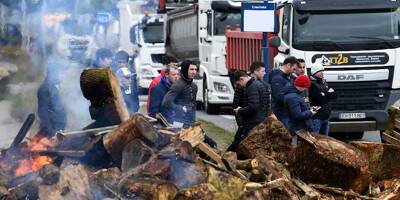 Hausse des prix des carburants: les forces de l'ordre interviennent pour débloquer les dépôts pétroliers en Bretagne