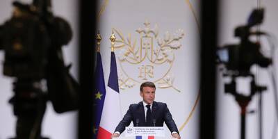 L'ambassadeur de France au Niger toujours en poste à Niamey, dit Macron