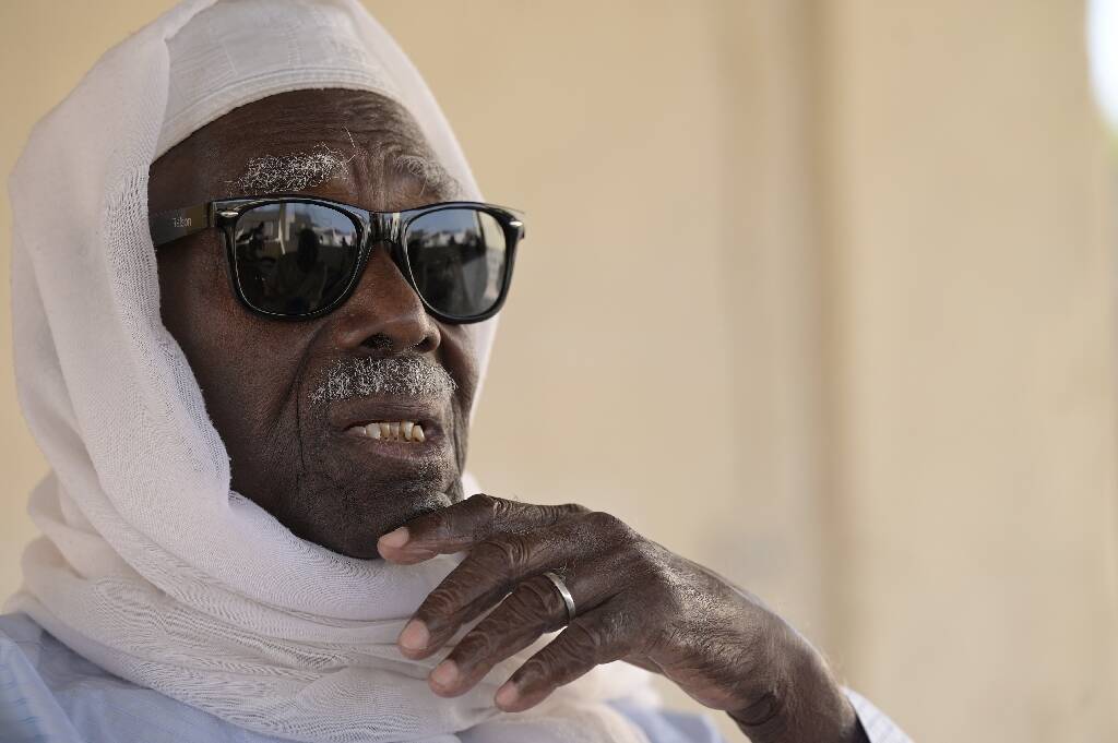 "Il faut qu'ils nous disent où se trouve le cadavre": le fils d'un tirailleur sénégalais tué lors du massacre de Thiaroye porte plainte contre la France