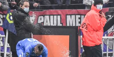 Le match Lyon-Marseille va reprendre plus d'une heure après l'incident visant Dimitri Payet