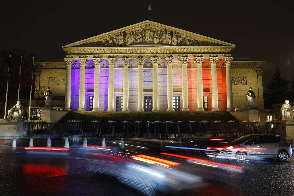 Majorité absolue, coalition, blocage institutionnel... Les scénarios possibles du 7 juillet après les élections législatives