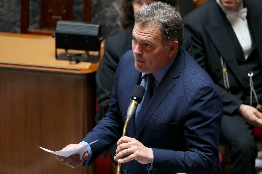 Le ministre des Transports Philippe Tabarot exclut de céder face aux contrôleurs aériens en grève