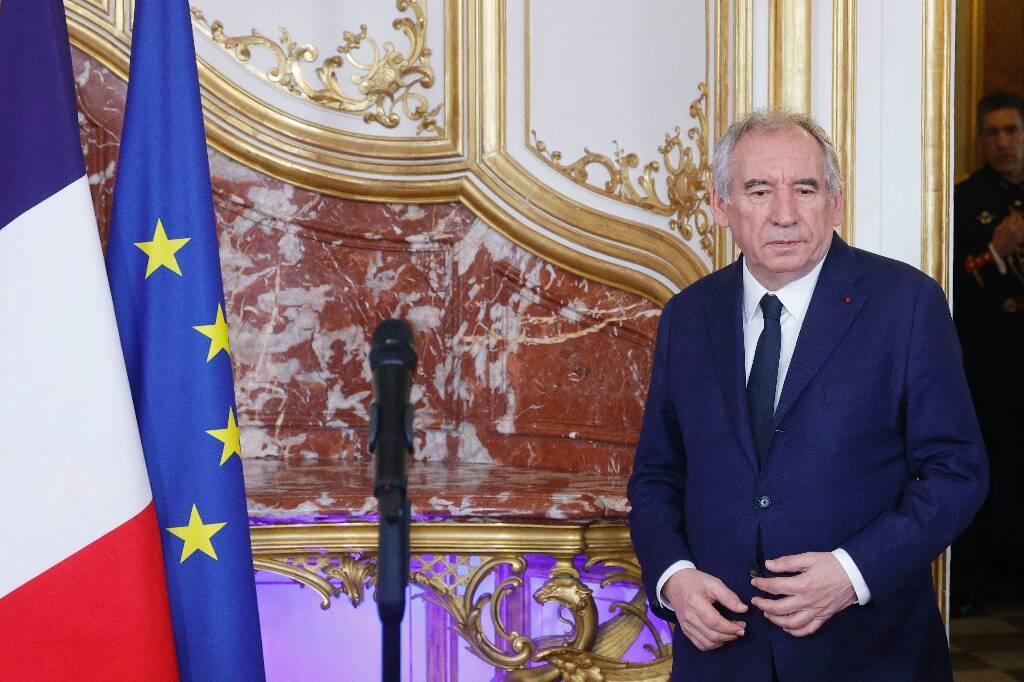 Immigration: François Bayrou réunit ses ministres en pleine crise avec Alger