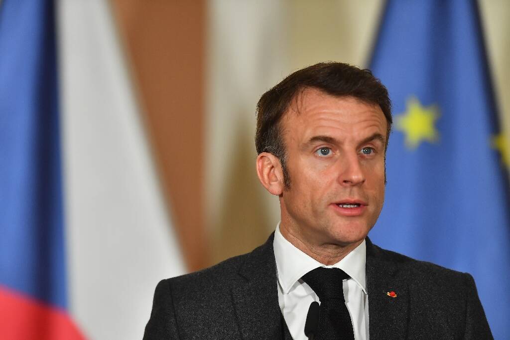 Emmanuel Macron reçoit les chefs de parti sur l'Ukraine, à nouveau au coeur des clivages