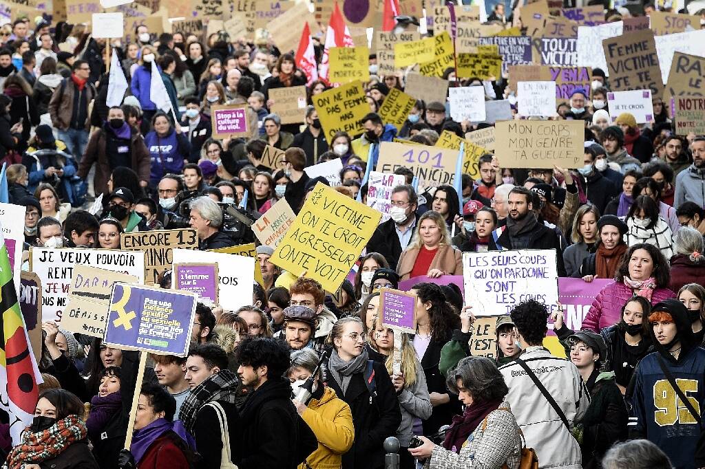 "Not all men mais assez pour qu'on ait toutes peur": manifestation à Lille contre les violences sexistes et sexuelles