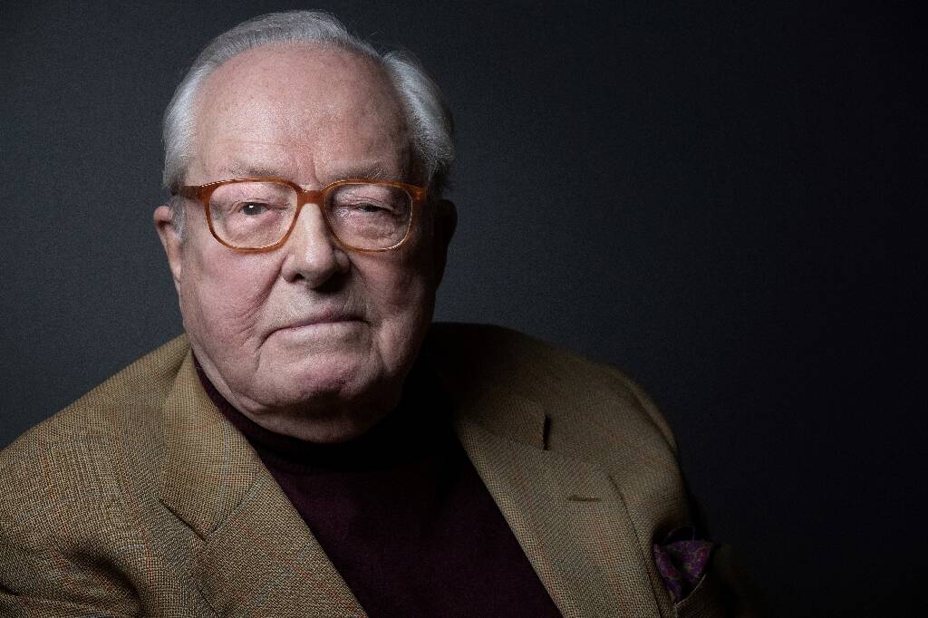 Jean-Marie Le Pen placé "sous régime de protection juridique": on vous explique ce que cela implique