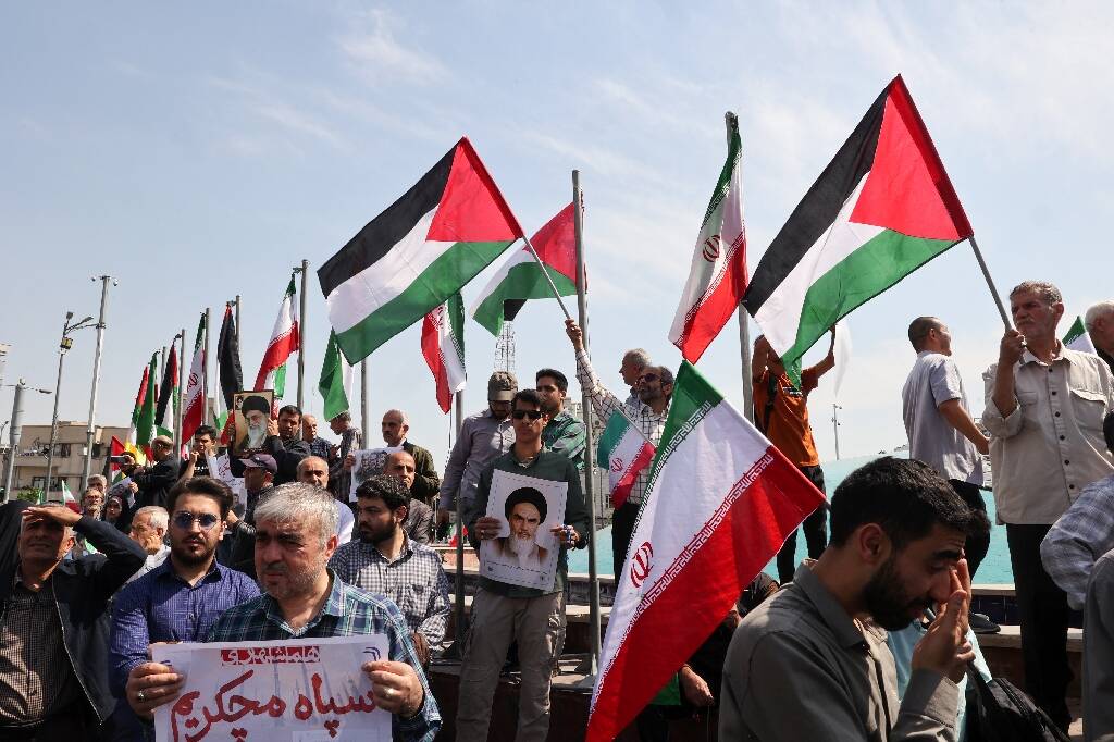 "Les deux parties ont pour l'instant la possibilité de faire baisser l'escalade": Appels à la retenue après une attaque en Iran imputée à Israël