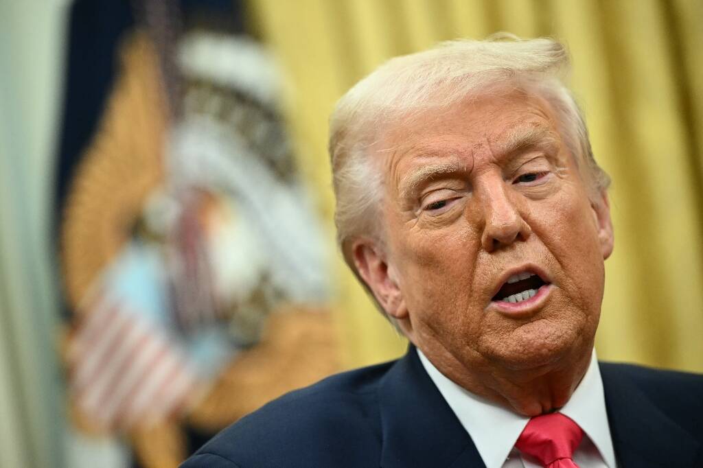 Donald Trump recule sur les droits de douane imposés au Canada et au Mexique