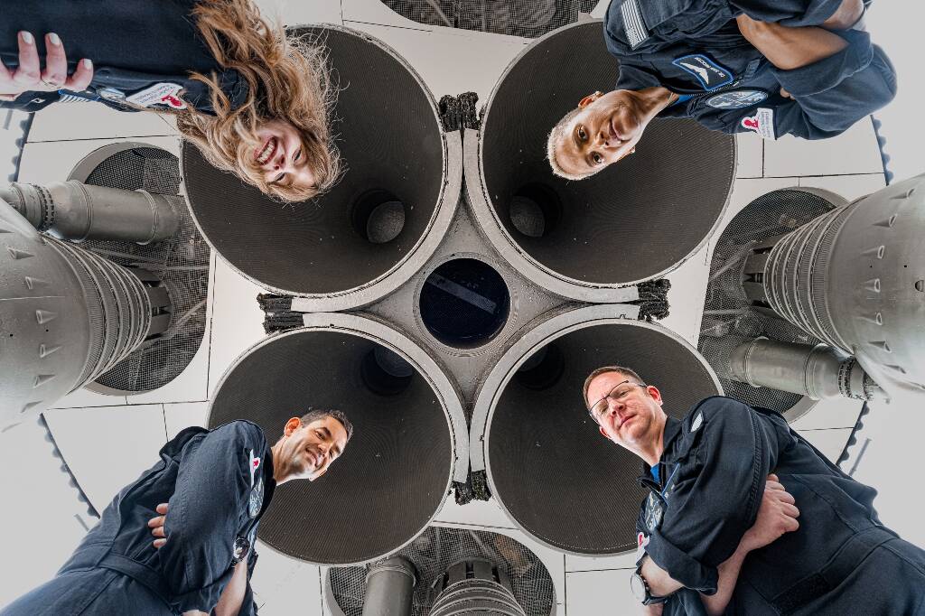 Un milliardaire, une infirmière... Qui sont les 4 touristes de l'espace de la prochaine mission de spacex?