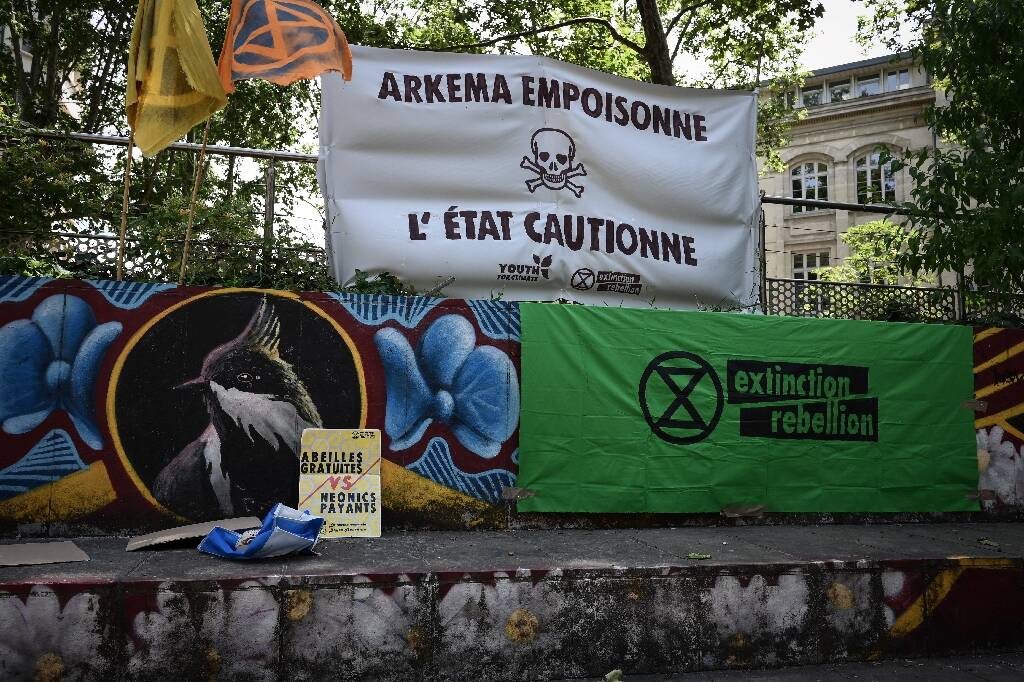Demande par Macron de la suppression du devoir de vigilance: des ONG et syndicats en colère