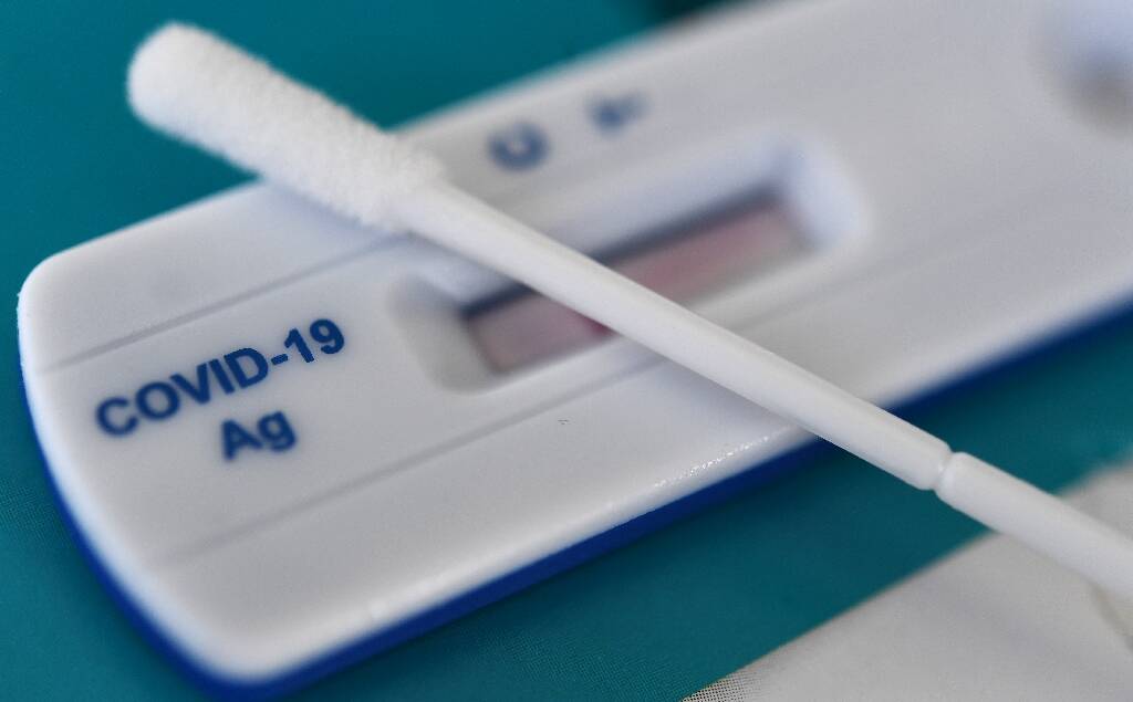 Covid-19: la barre des 3 millions de tests en une semaine "de nouveau franchie" en France