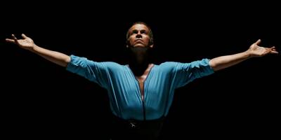Accusé de harcèlement et de discrimination, le directeur artistique du ballet de Nice réplique