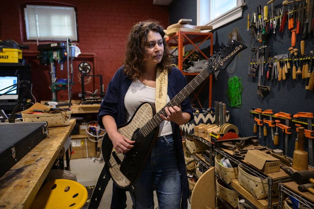 Pioneering Luthier Creates Biodegradable Mushroom Guitars: An Environmentally Friendly Innovation