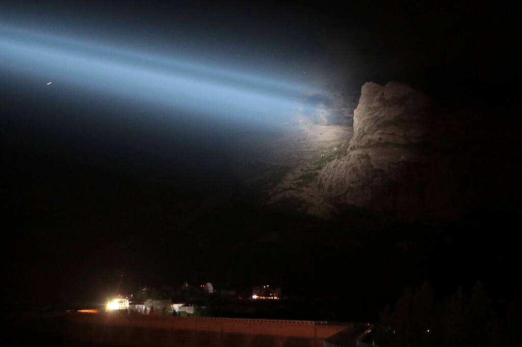 Le point sur la situation au lendemain de l'effondrement d'un glacier qui a fait au moins six morts dans les Alpes italiennes