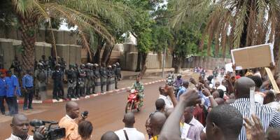 Tensions entre le France et le Mali: Paris et Bamako suspendent la délivrance de visas